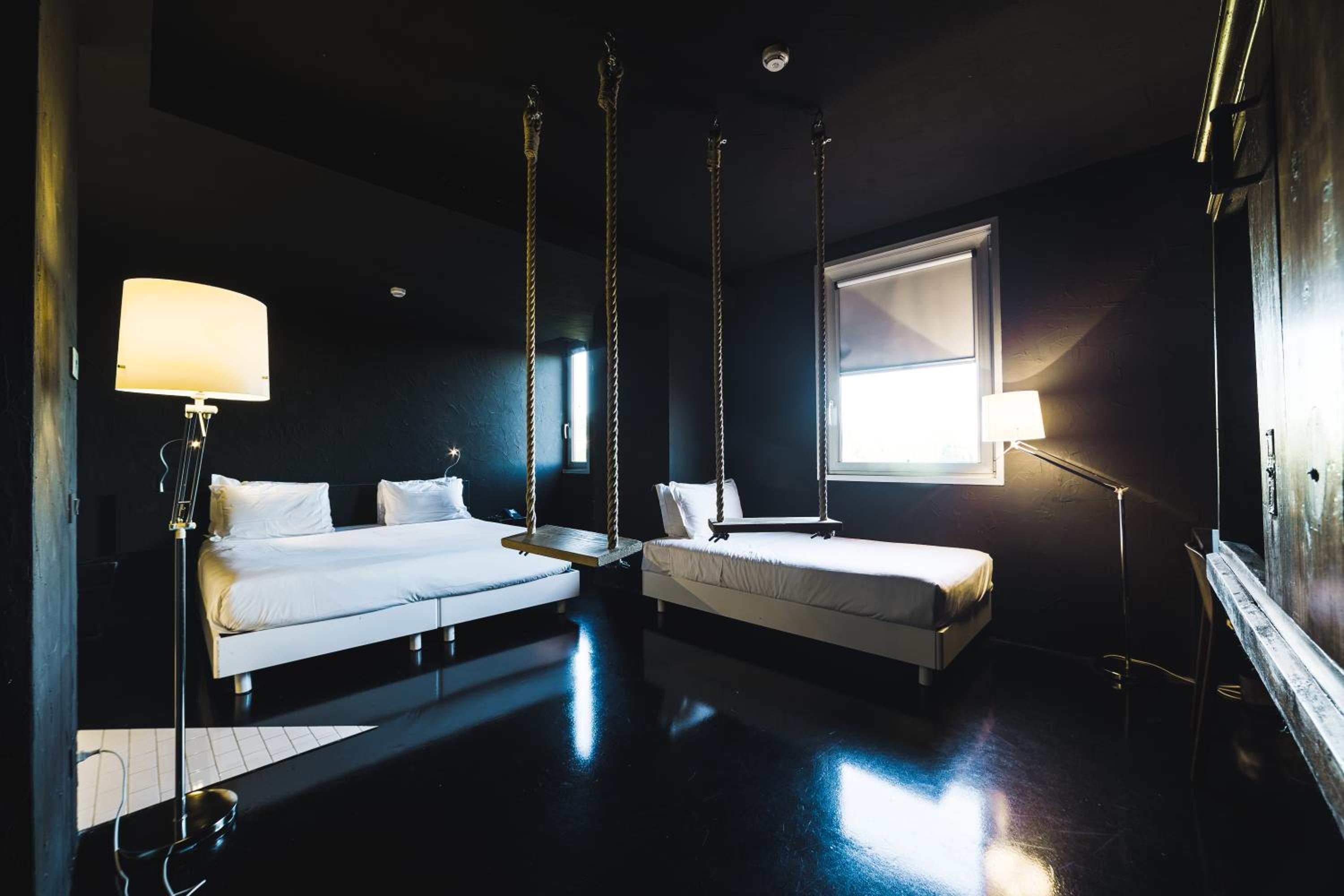 Junior King Suite - Photo 11