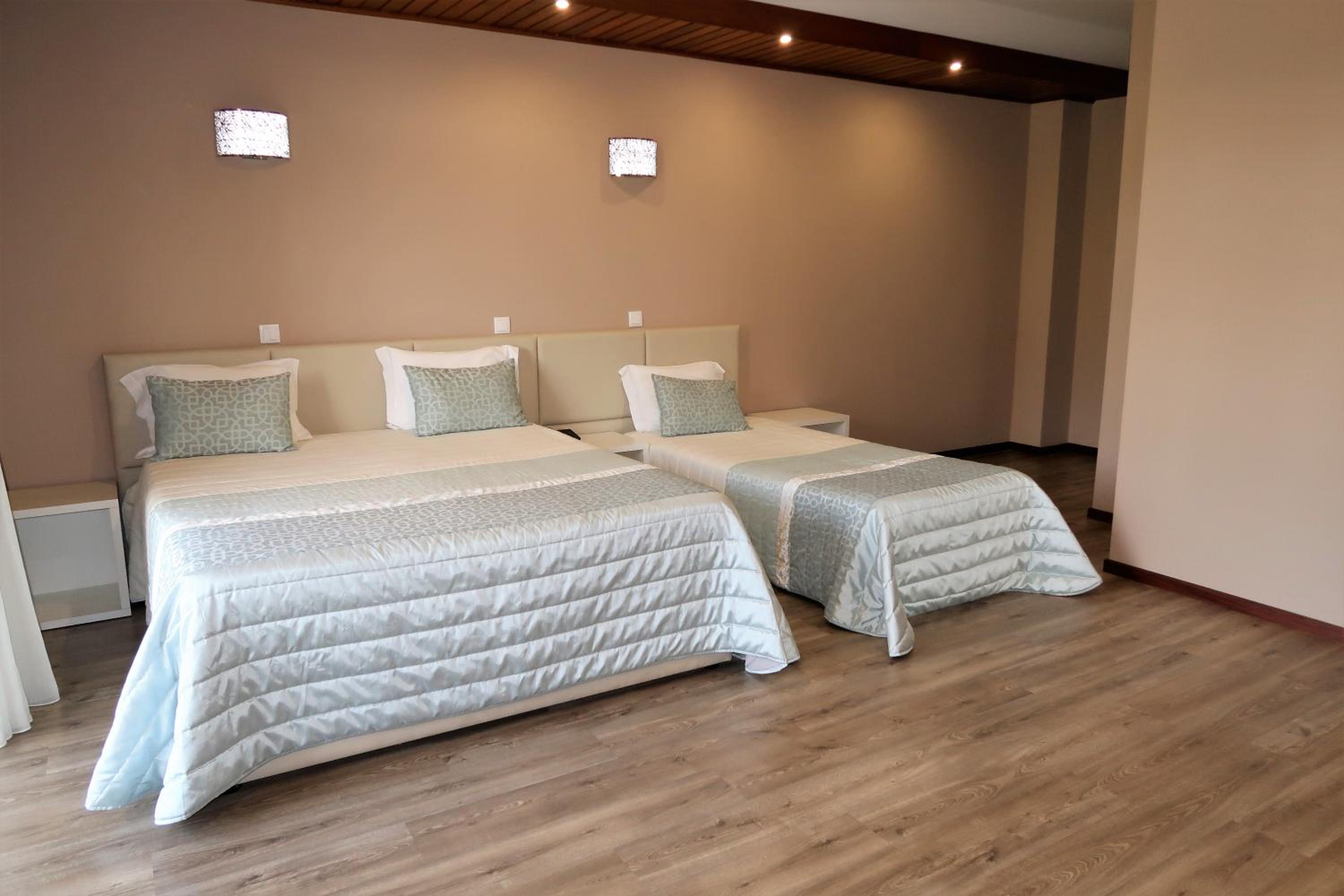 Dreibettzimmer