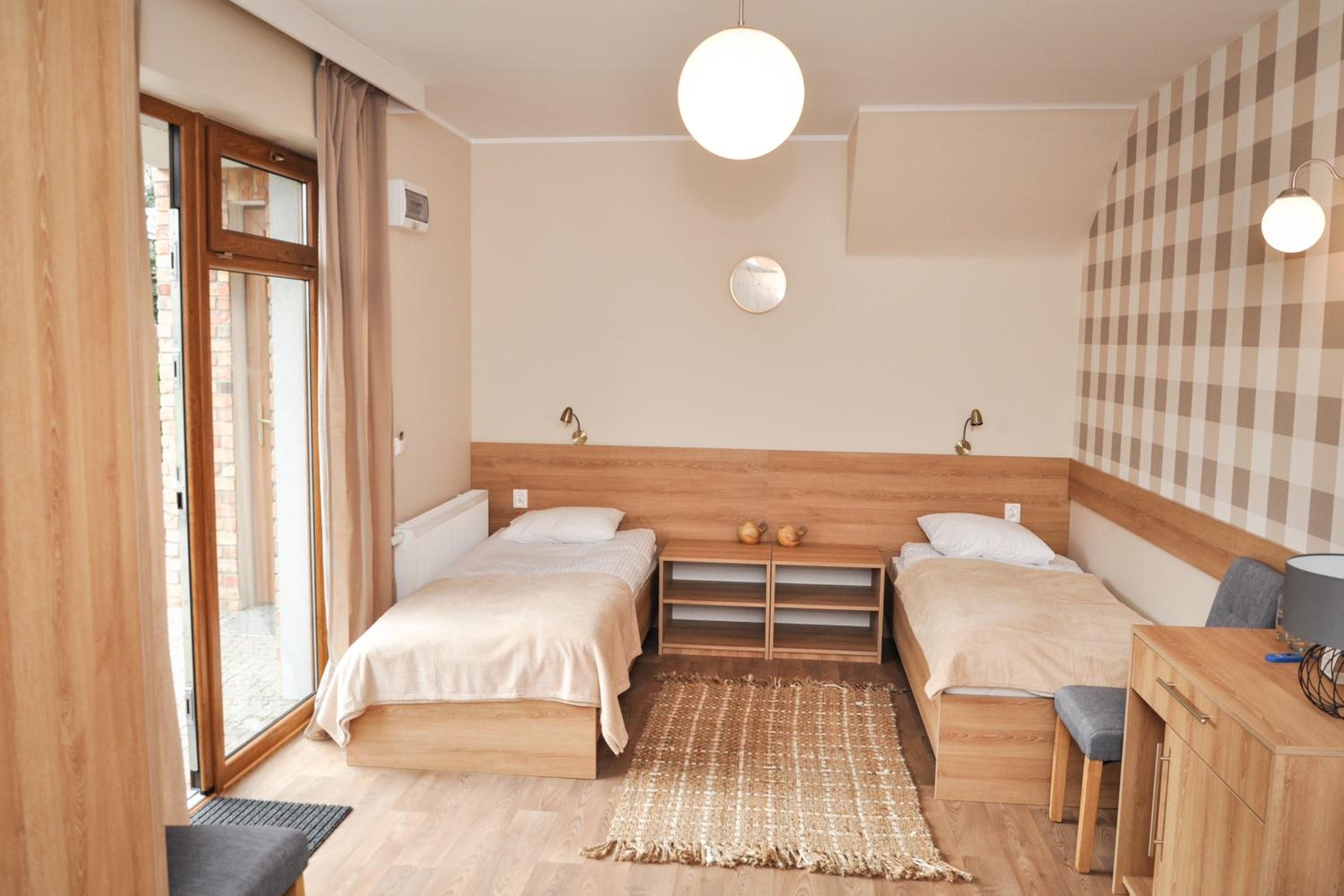 Economy Triple Room - Photo 1