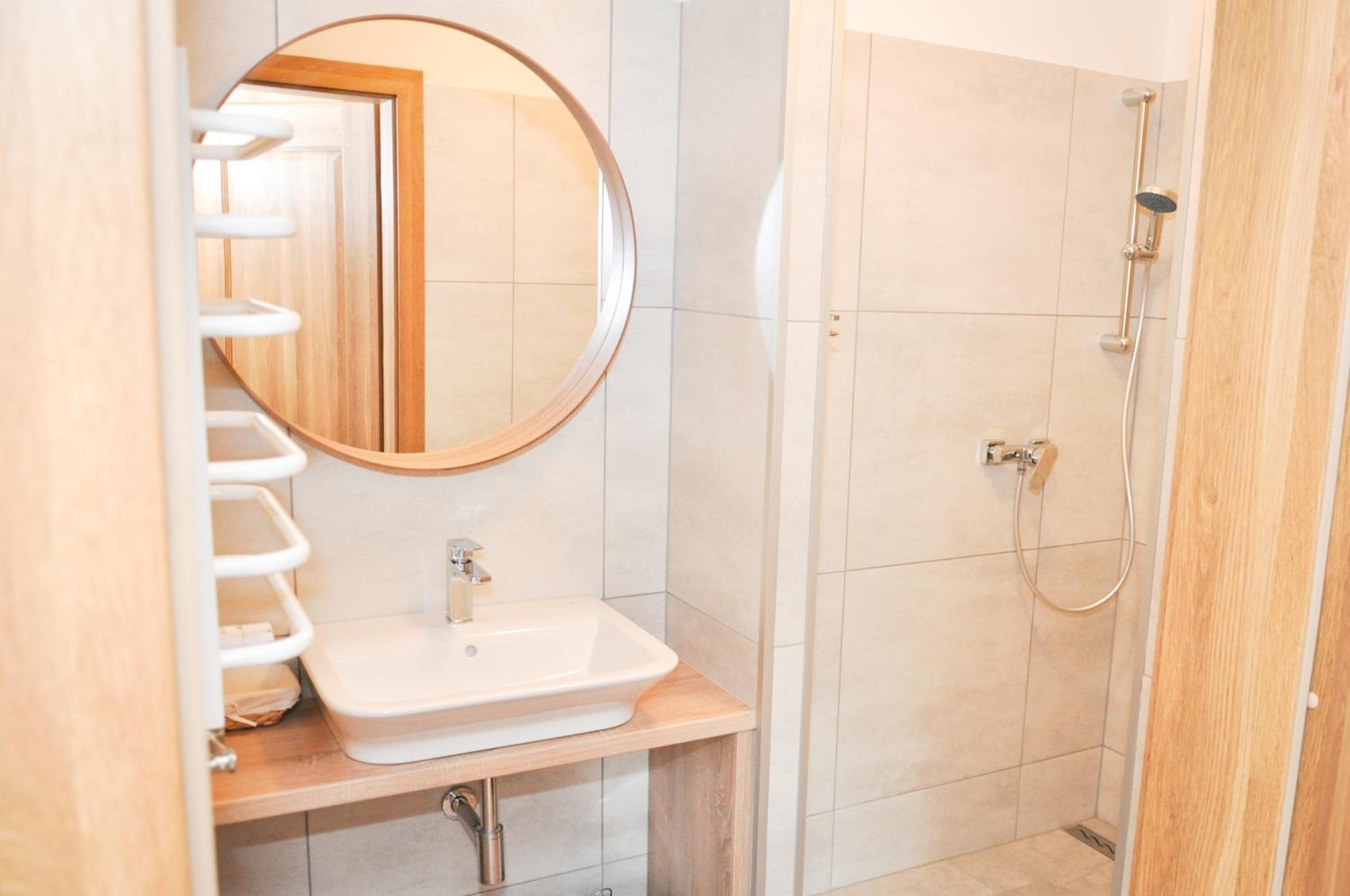 Standard Double Room - Photo 4