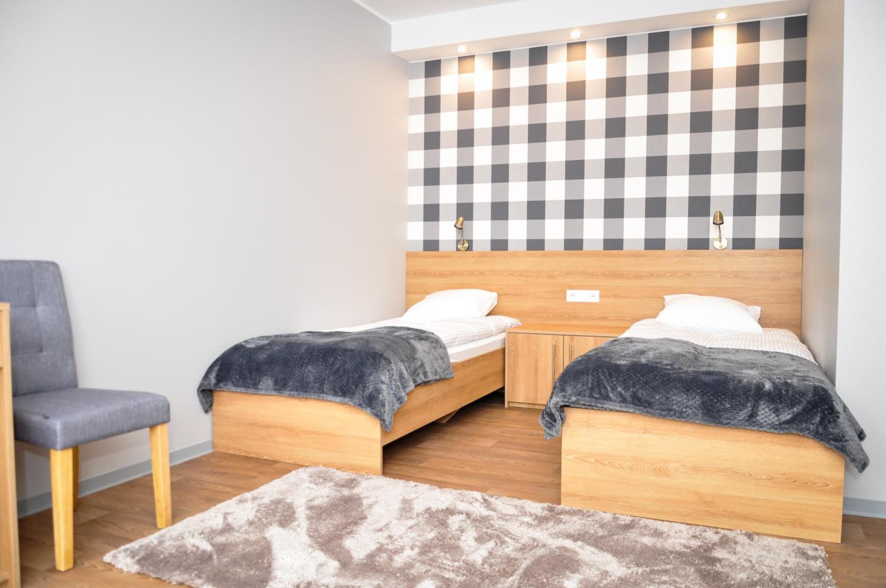 Economy Twin Room - Photo 1