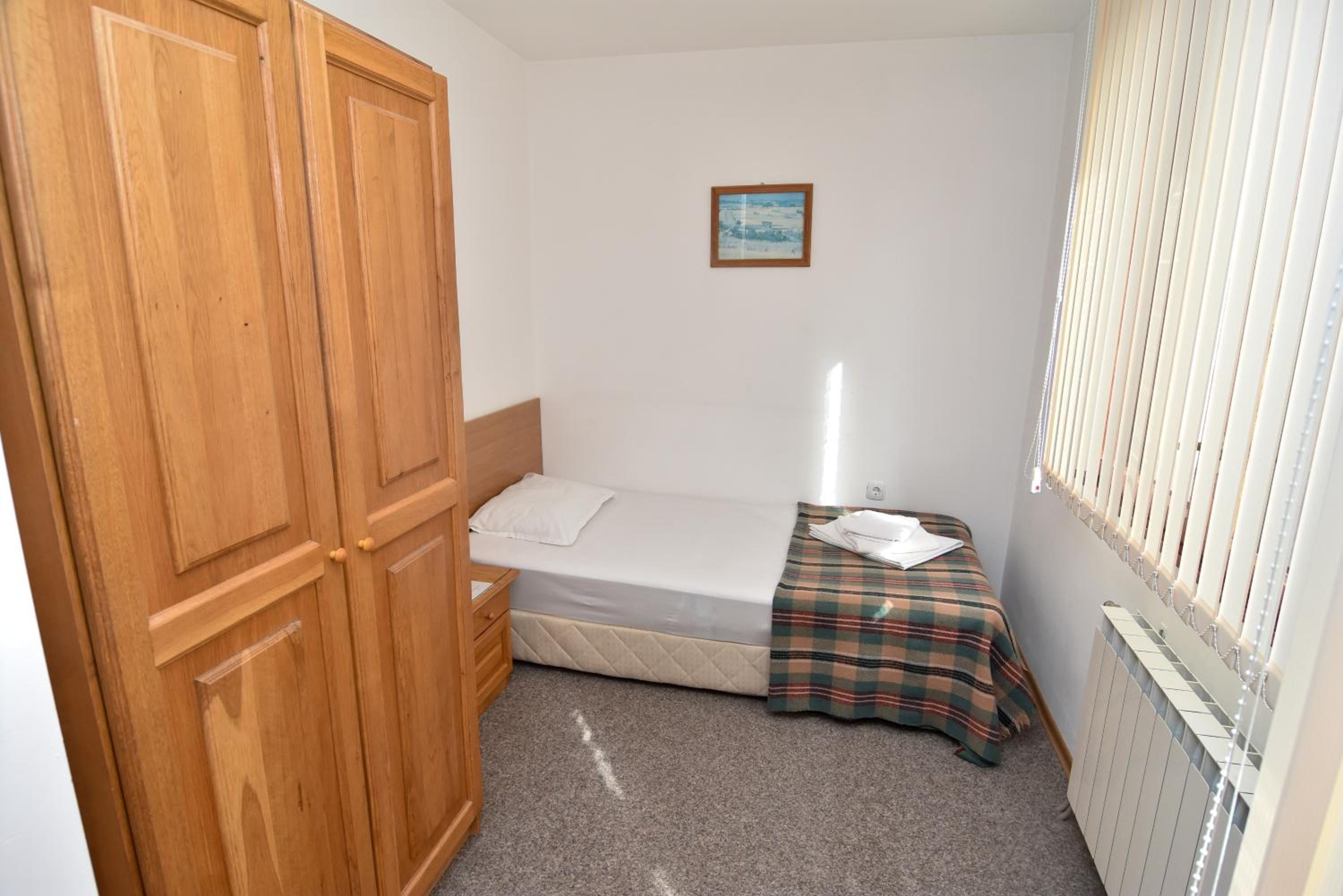 Triple Room with Balcony - Photo 2