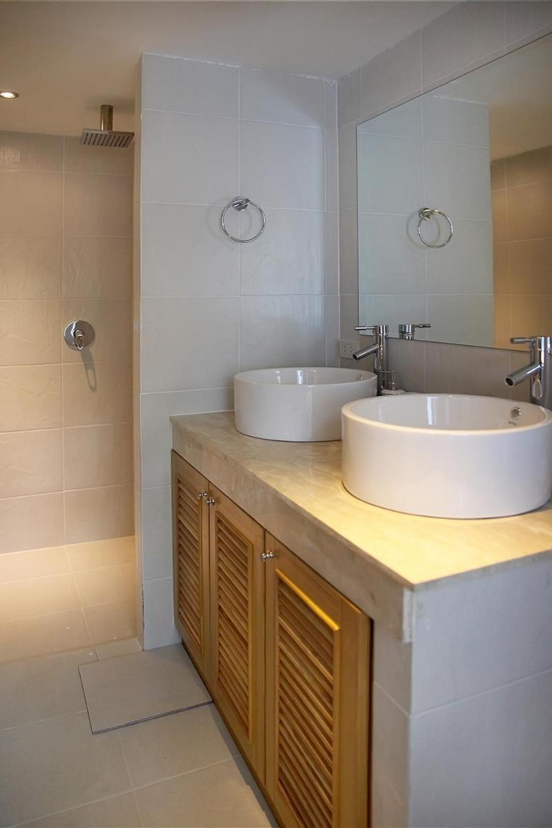 Two-Bedroom Apartment - Photo 4