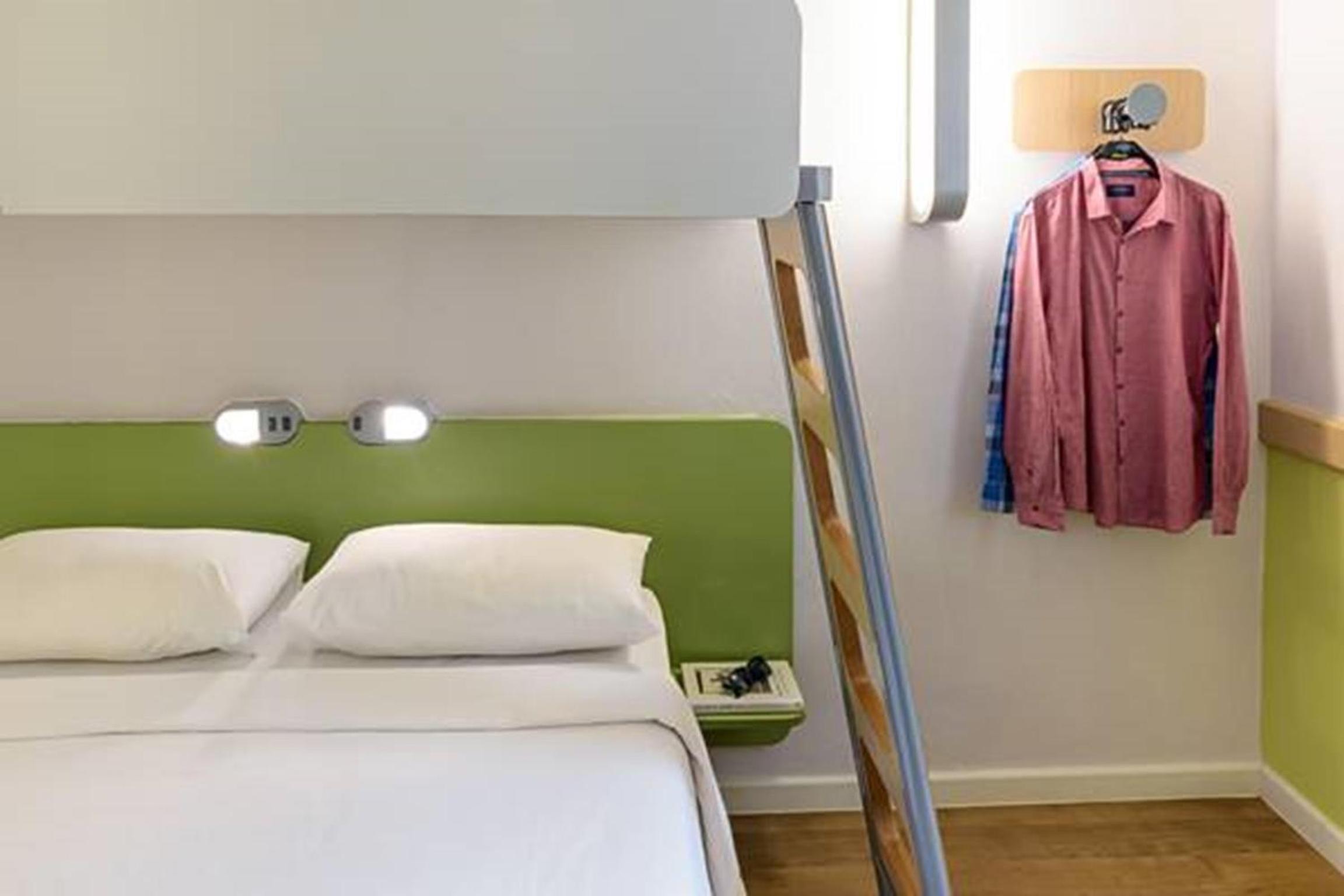 Superior Room with Double Bed + Bunkbed photo 3