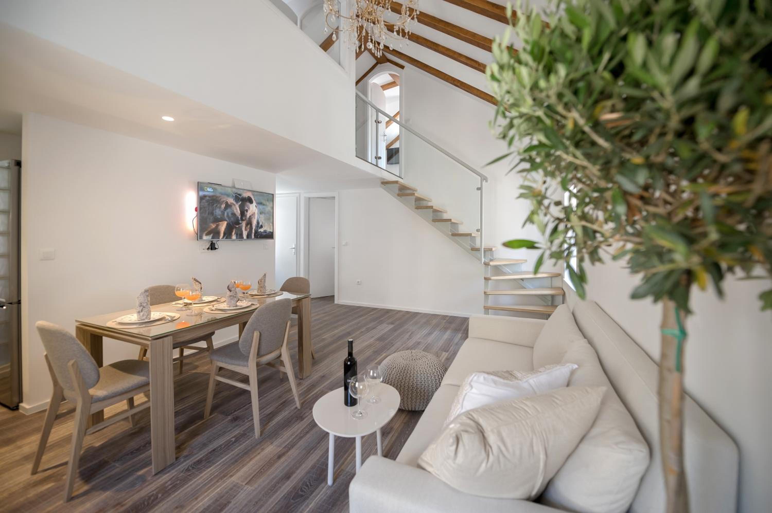 Superior Apartment