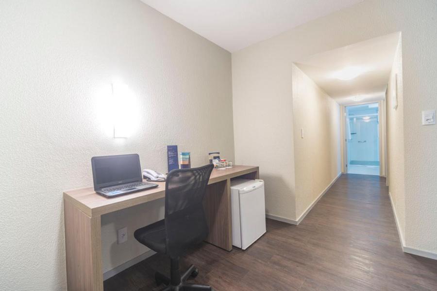Two-Bedroom Apartment with Balcony - Photo 4