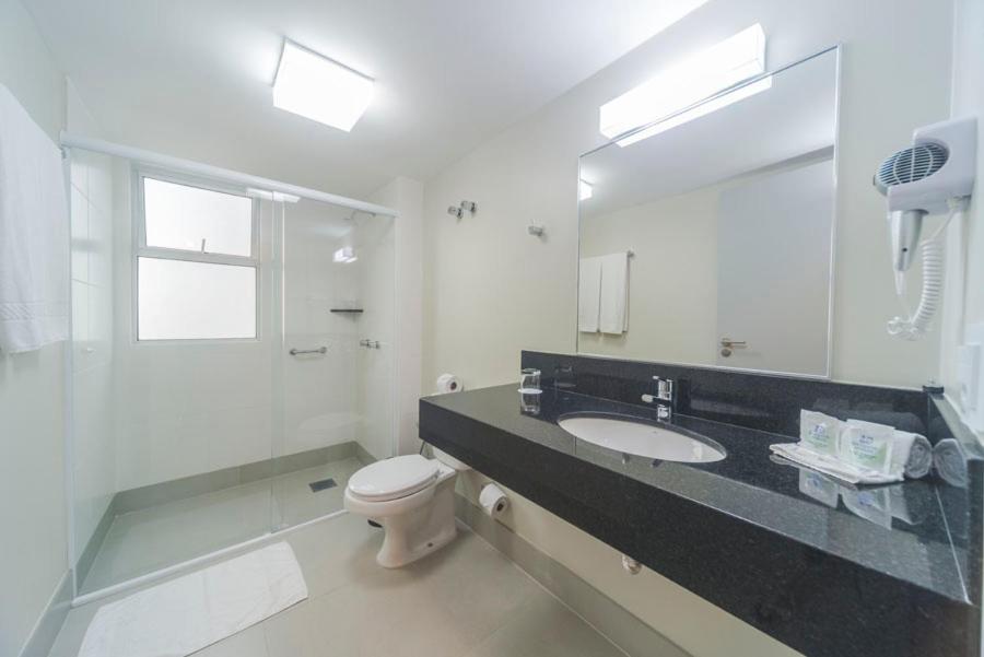 Two-Bedroom Apartment with Balcony - Photo 3