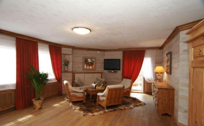 Deluxe Junior Suite photo 1