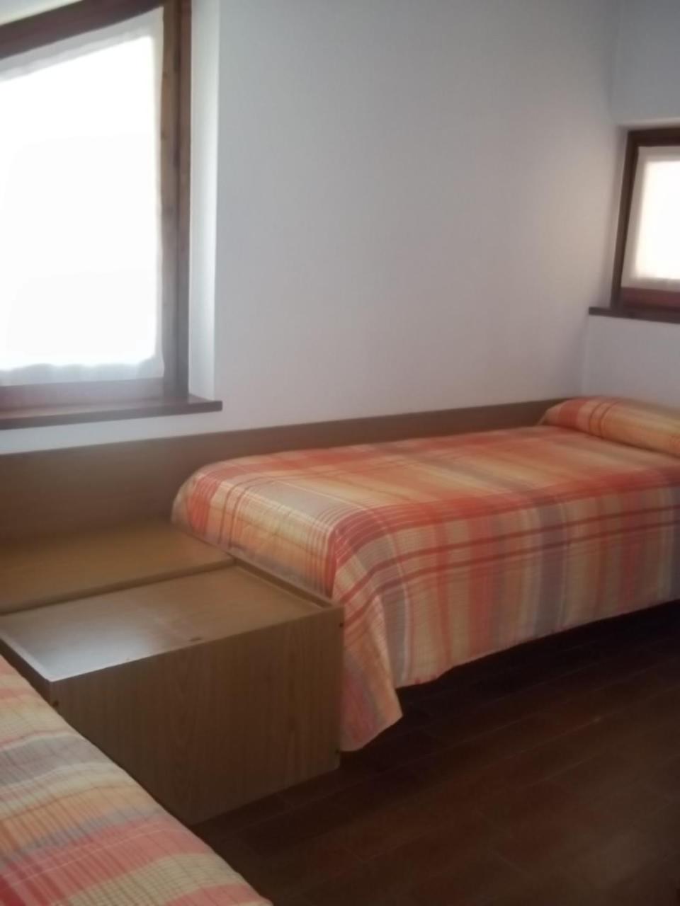 Large Studio - Attic - Photo 7