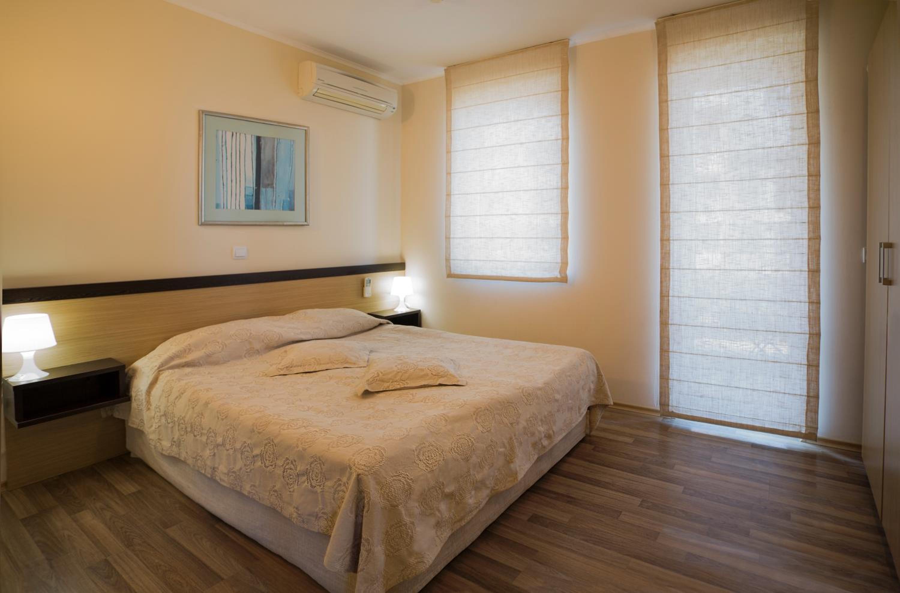 Two-Bedroom Apartment with Sea View photo 3