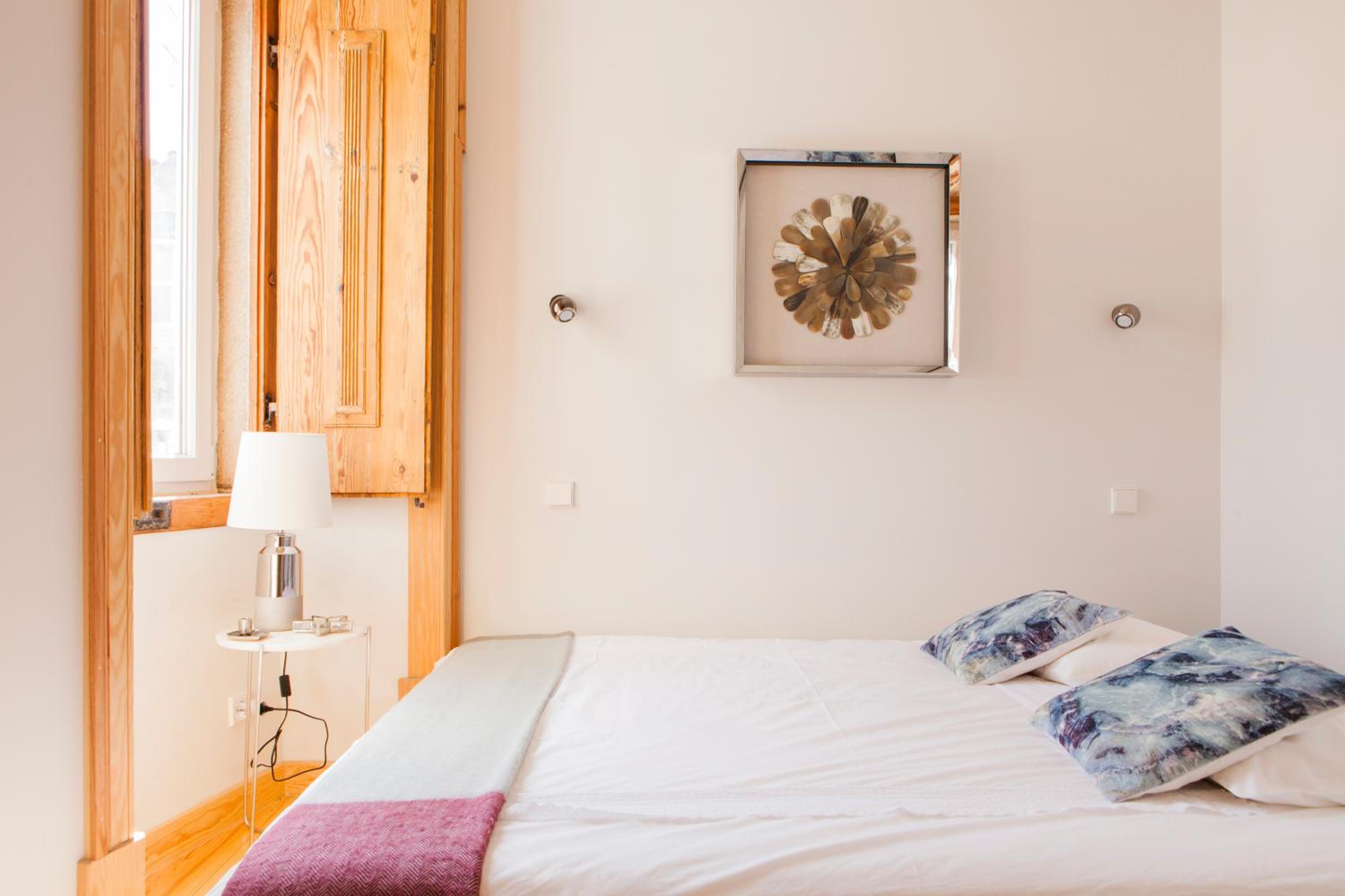 Two-Bedroom Apartment - Photo 9