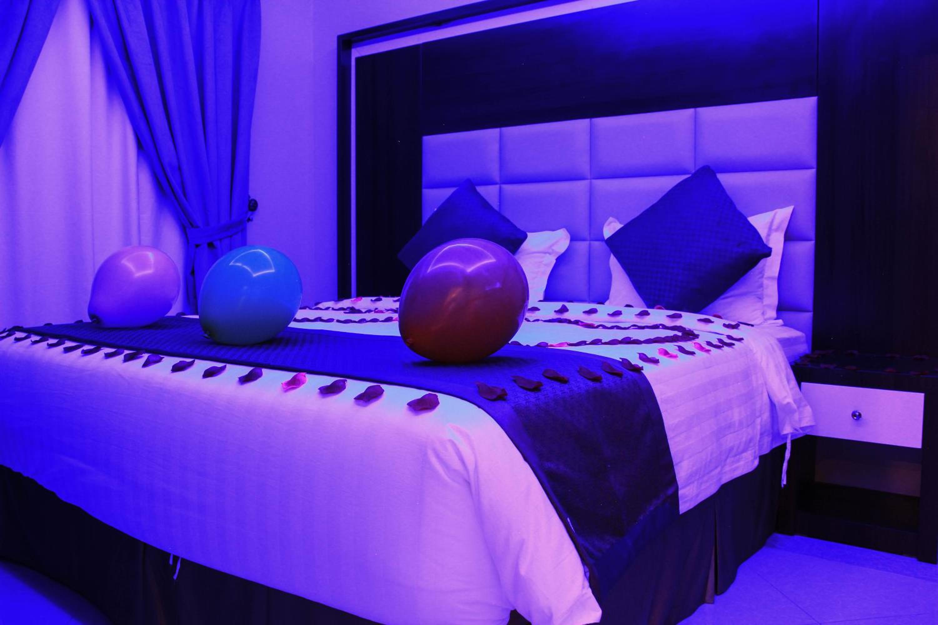Honeymoon Suite photo 1