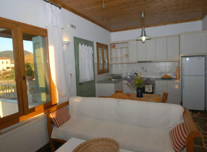 Two-Bedroom Apartment with Sea View photo 2