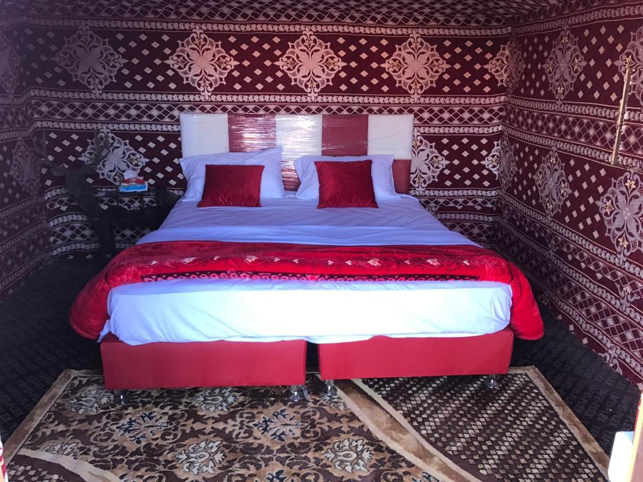 Double Tent with Shared Bathroom  photo 2