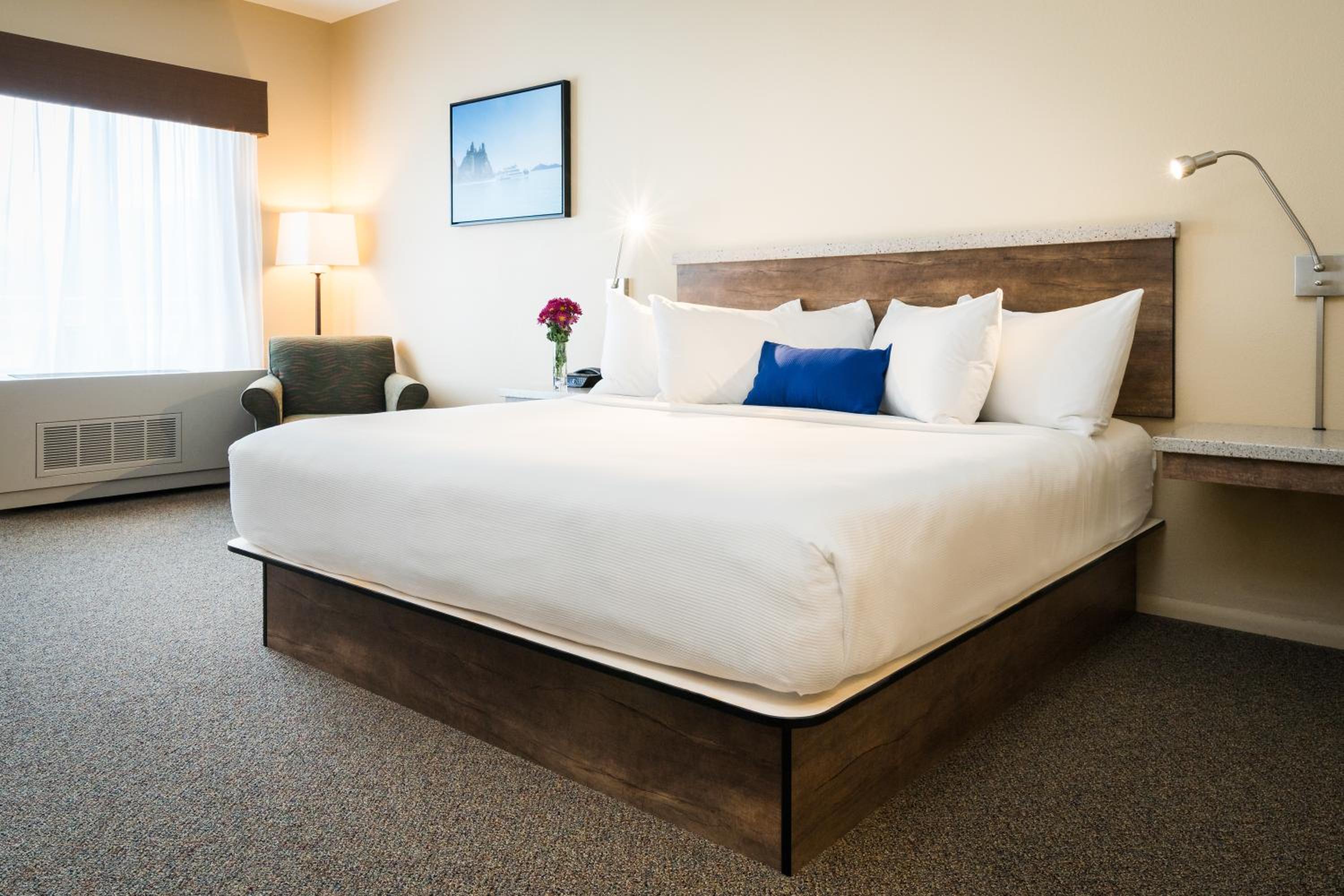 King Room with Mountain View