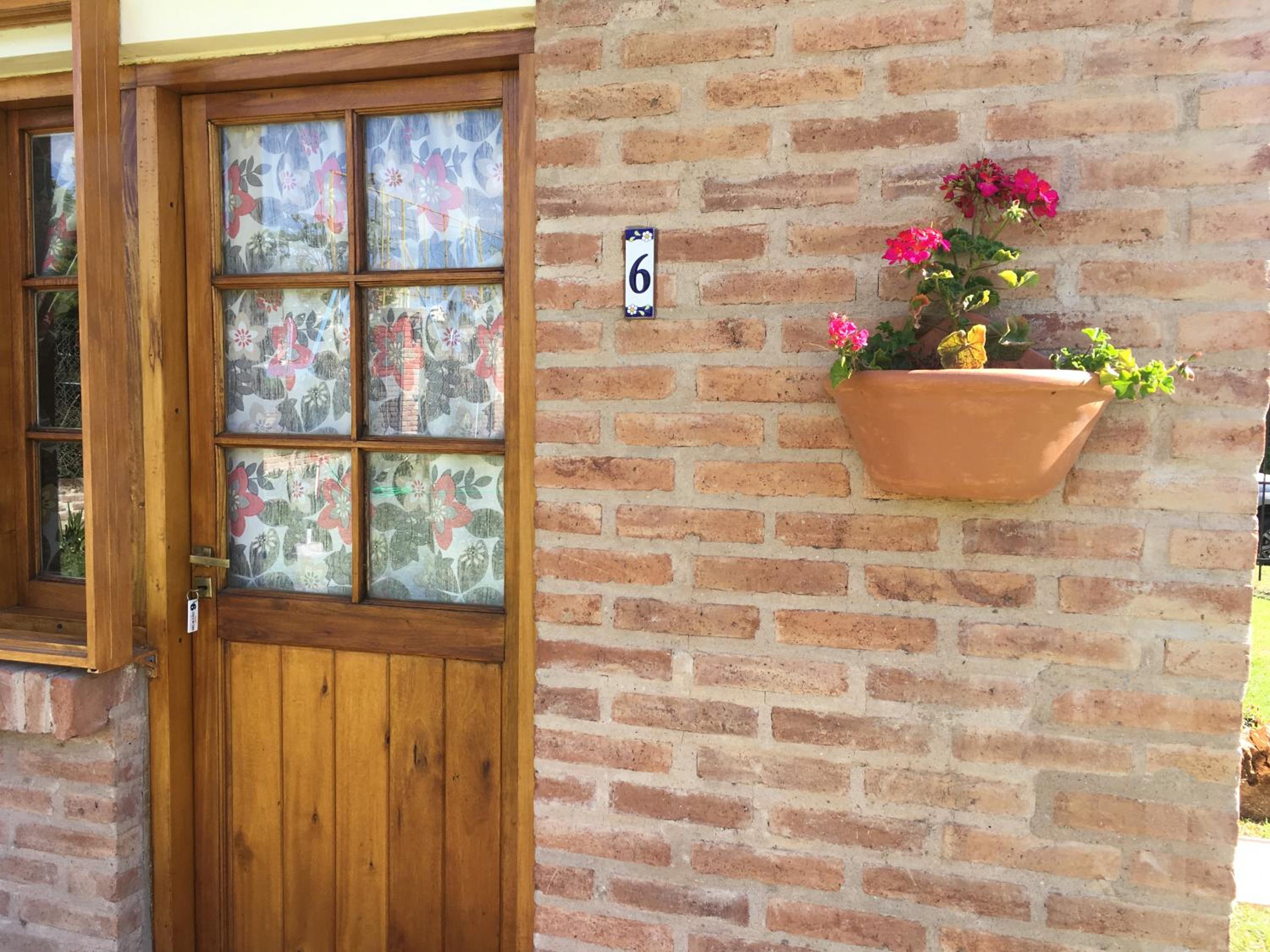 One-Bedroom House photo 2