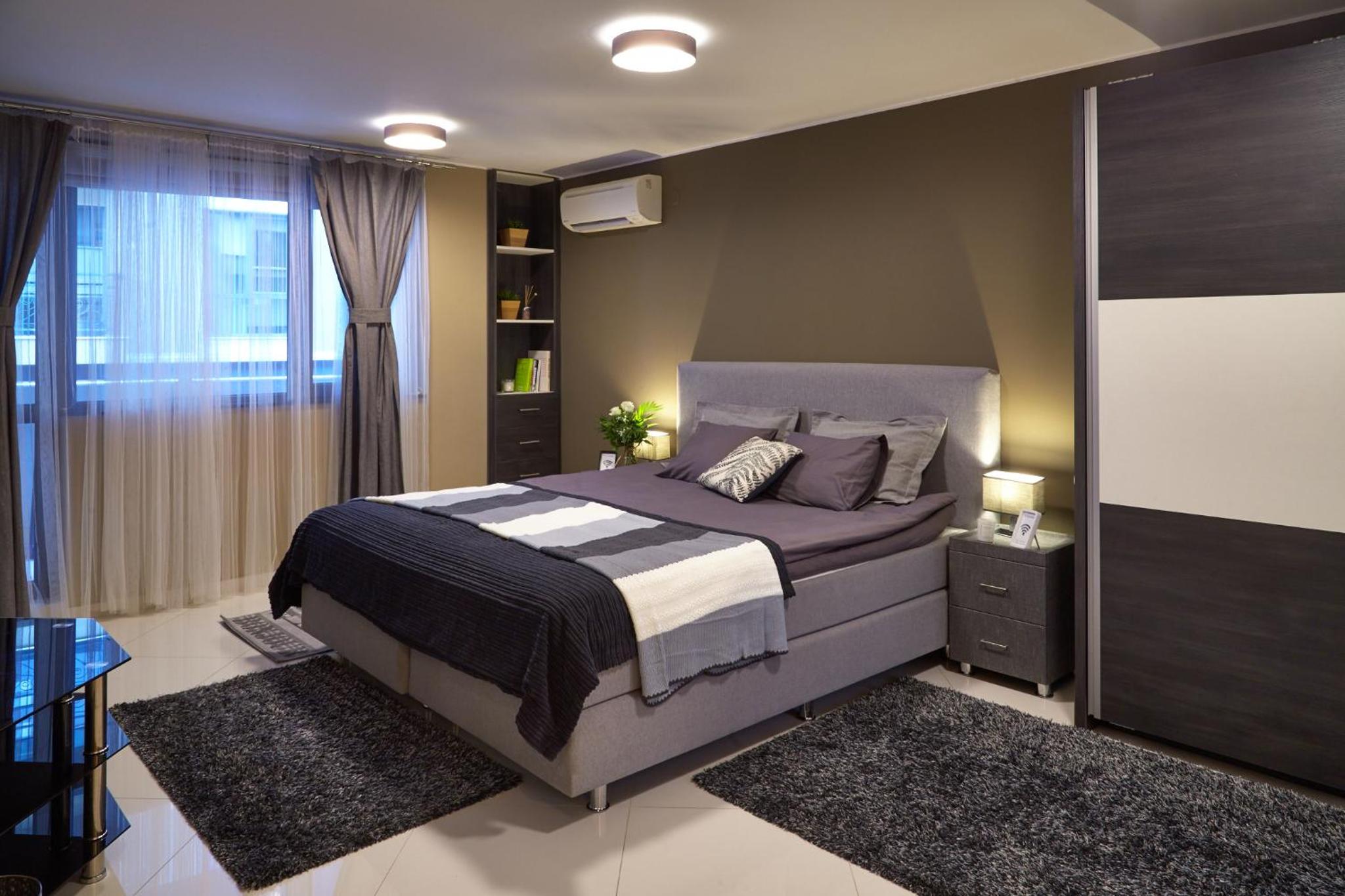 Apartment with Terrace - Photo 1
