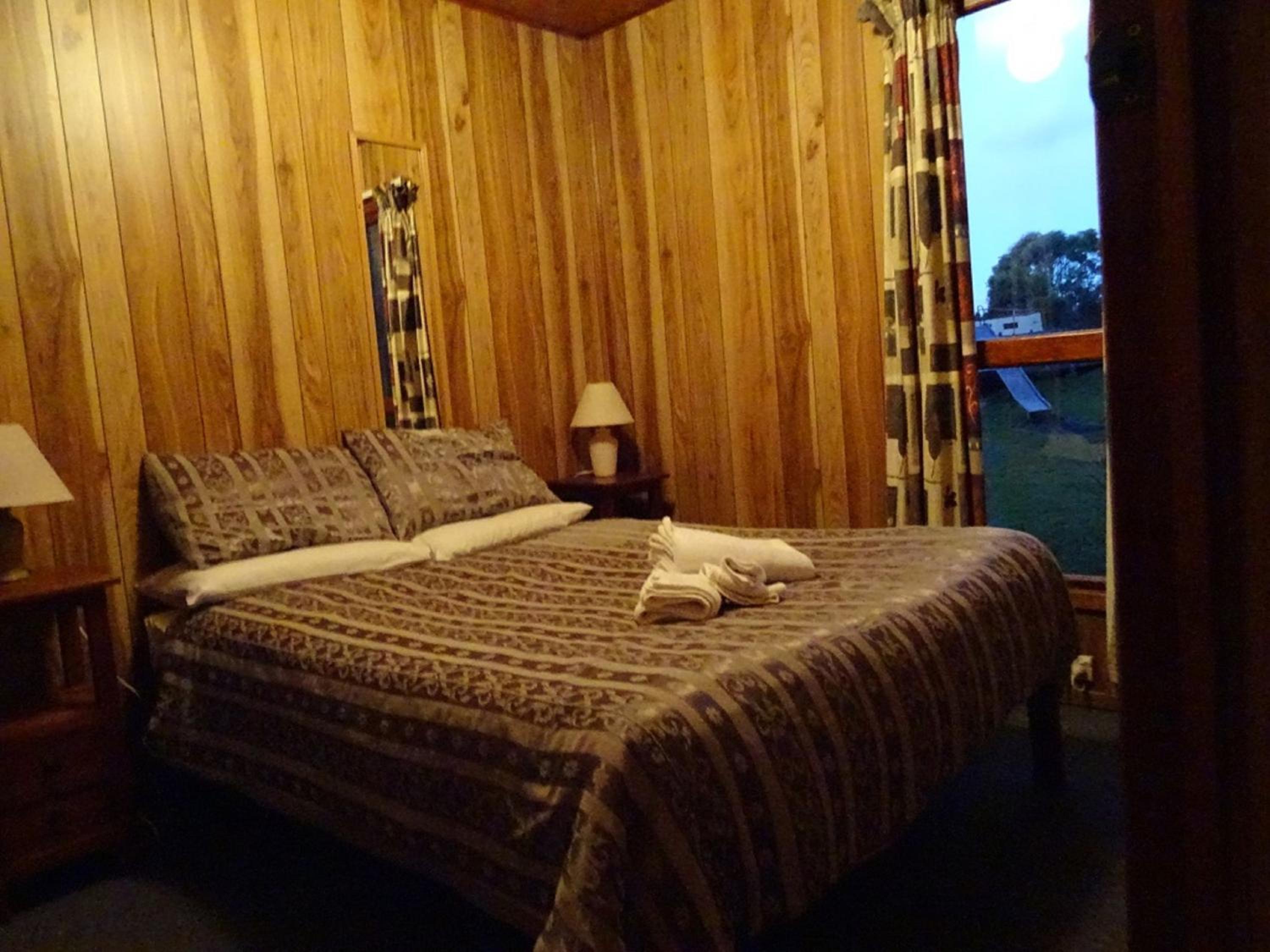 Three-Bedroom Cabin - Split-Level photo 1