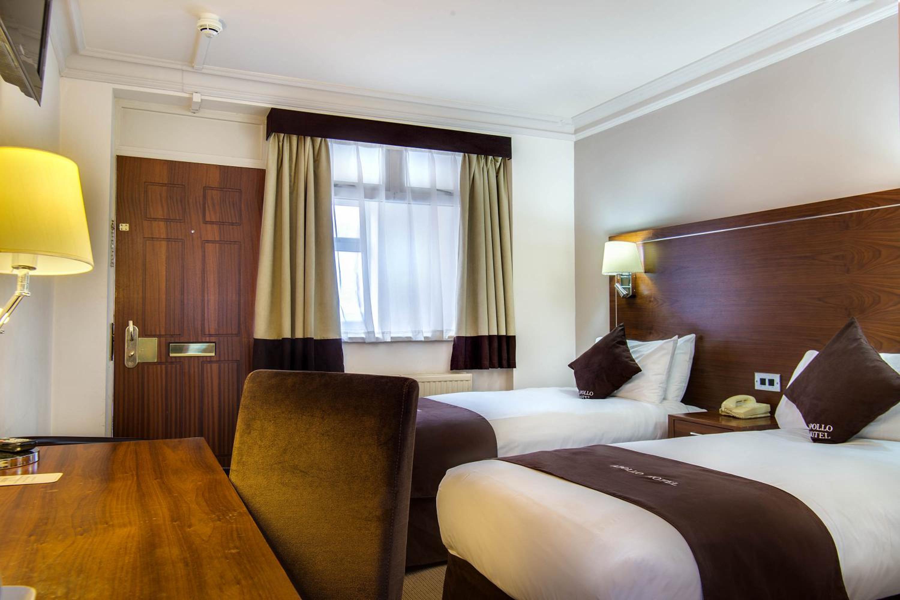 Premium Twin Room - Photo 1