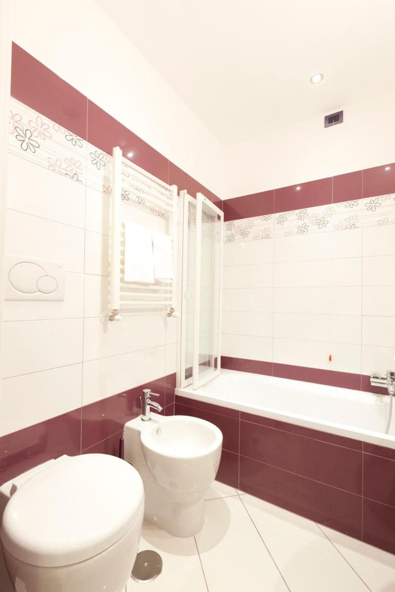 Double/ Twin Room with Balcony photo 3
