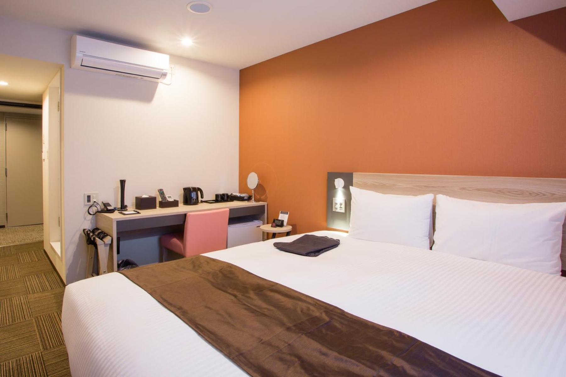 Double Room - Non-Smoking  photo 3