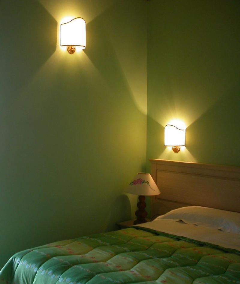 One-Bedroom Apartment (2 Adults)