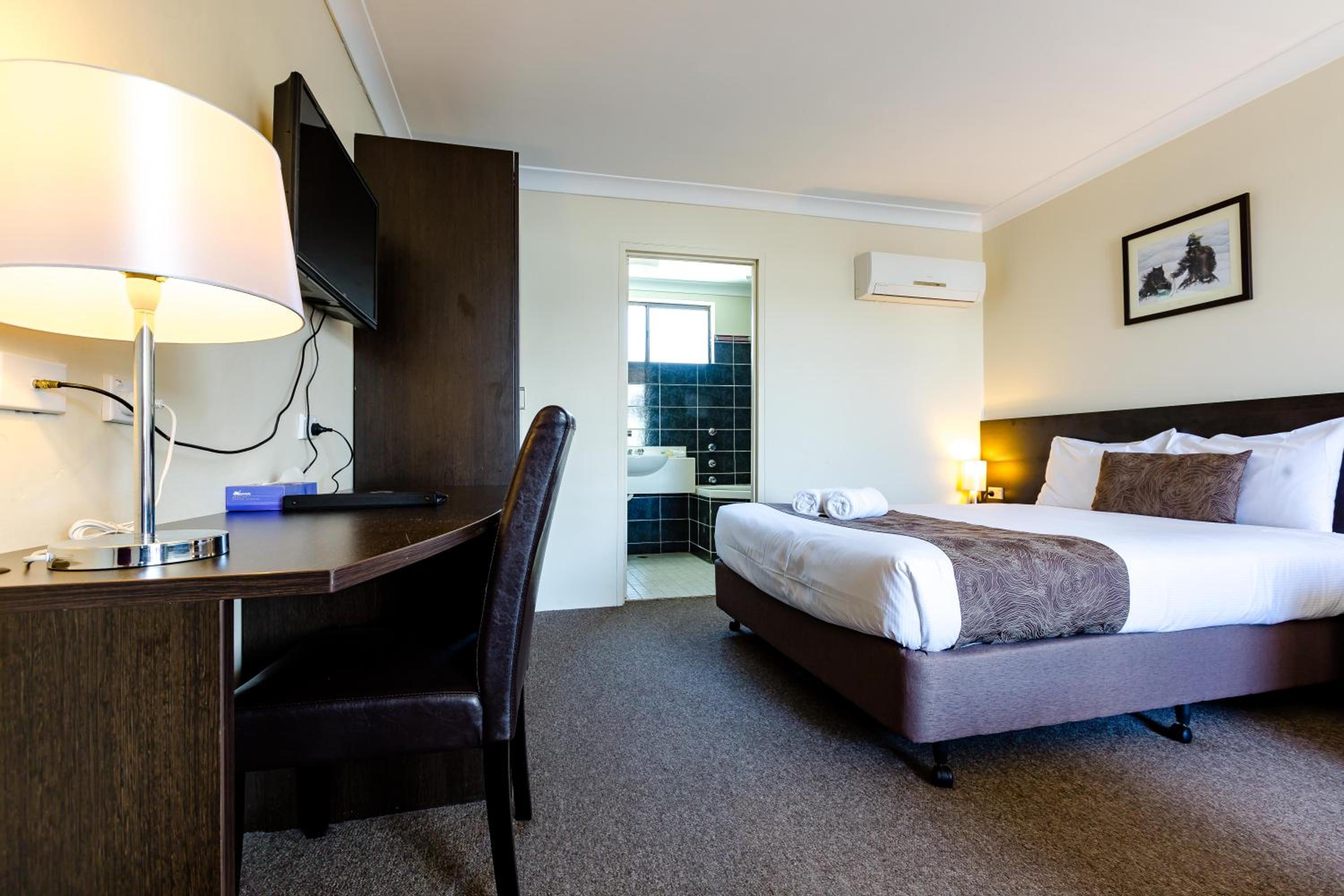 Executive Room with Spa Bath          photo 1