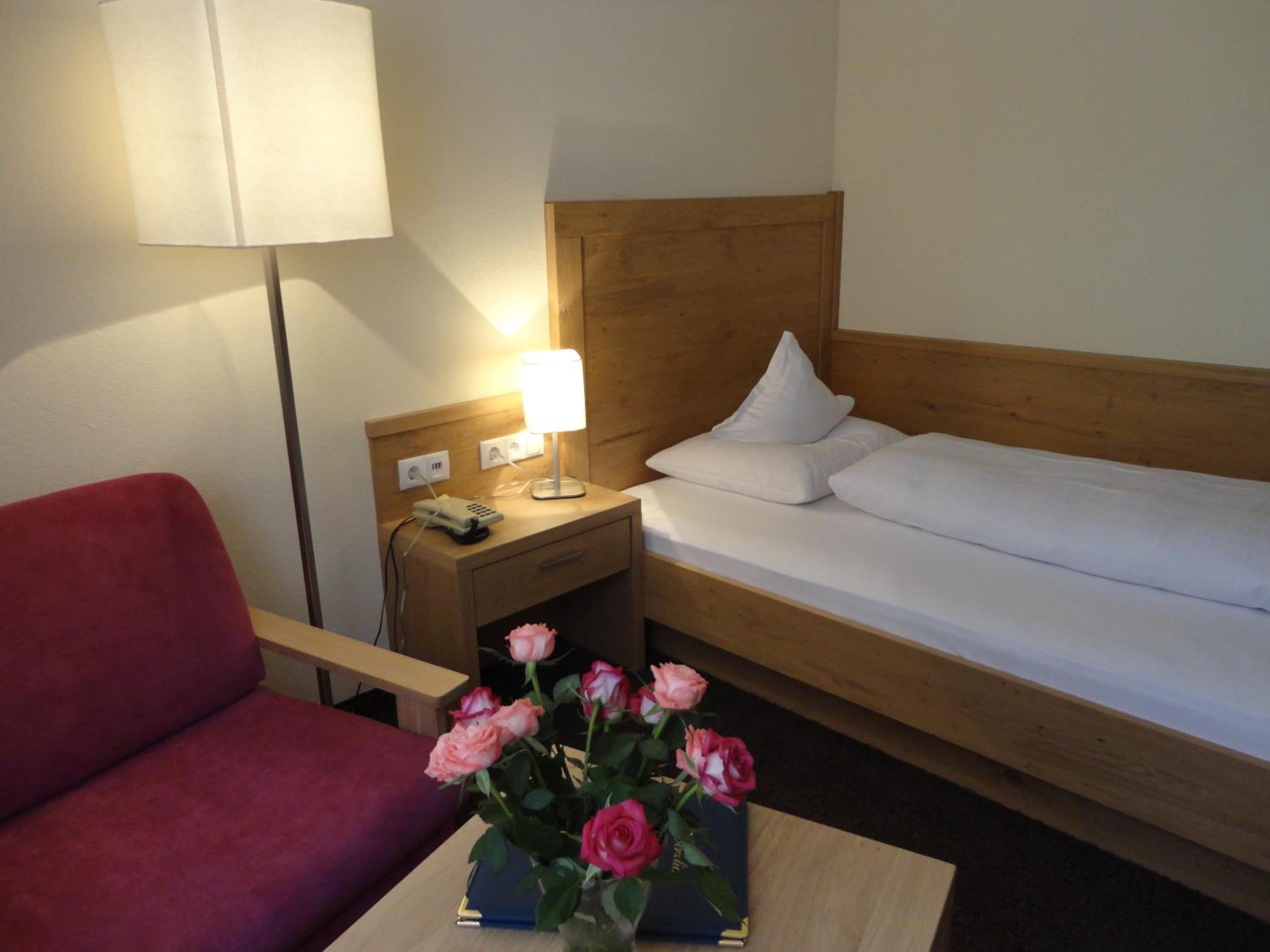 Single Room photo 3