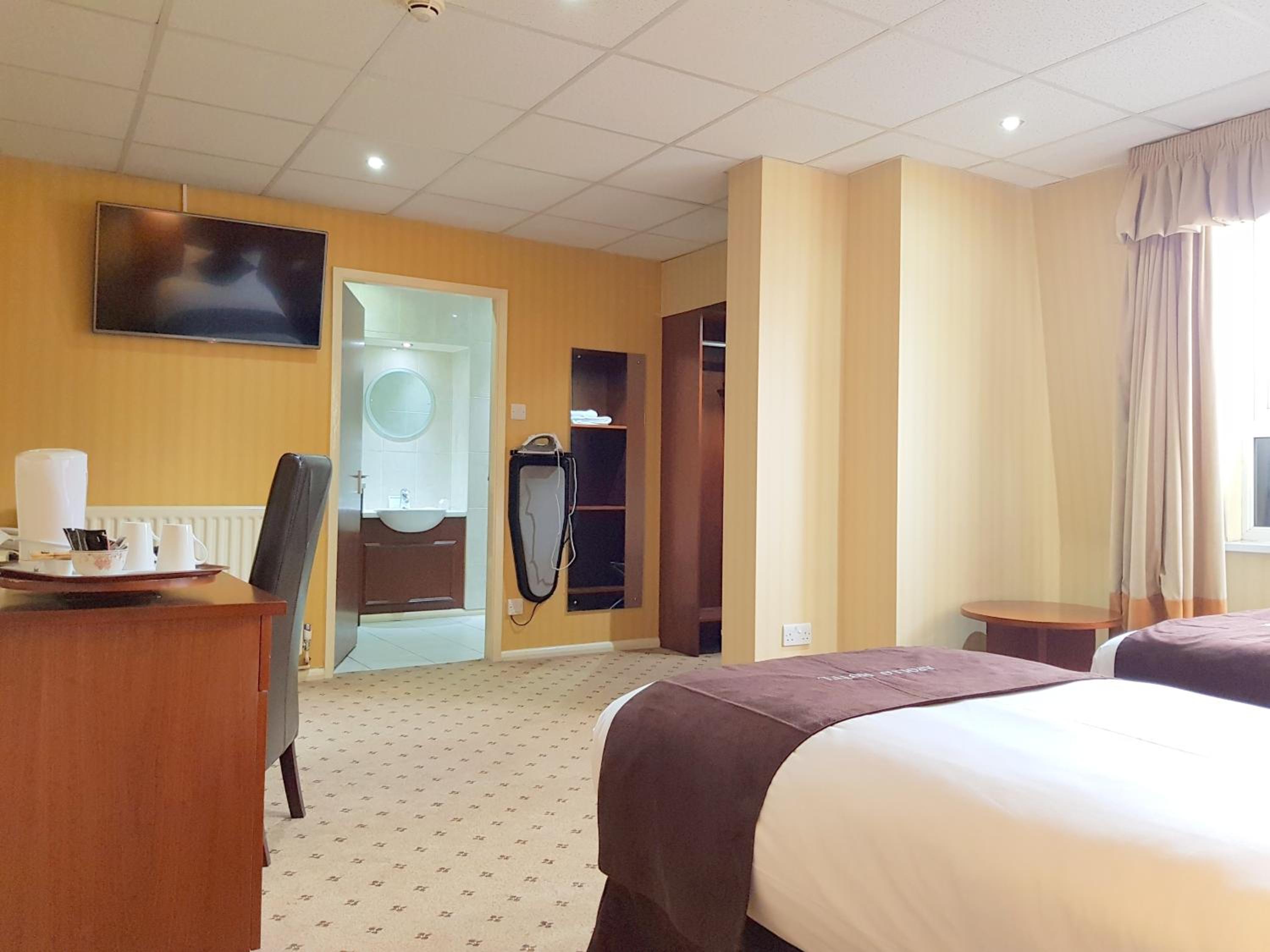 Executive Twin Room - Photo 1