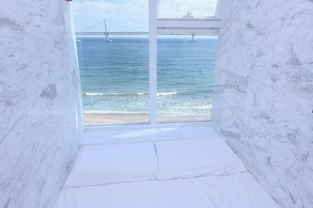 Romantic Sea View Room - Photo 2