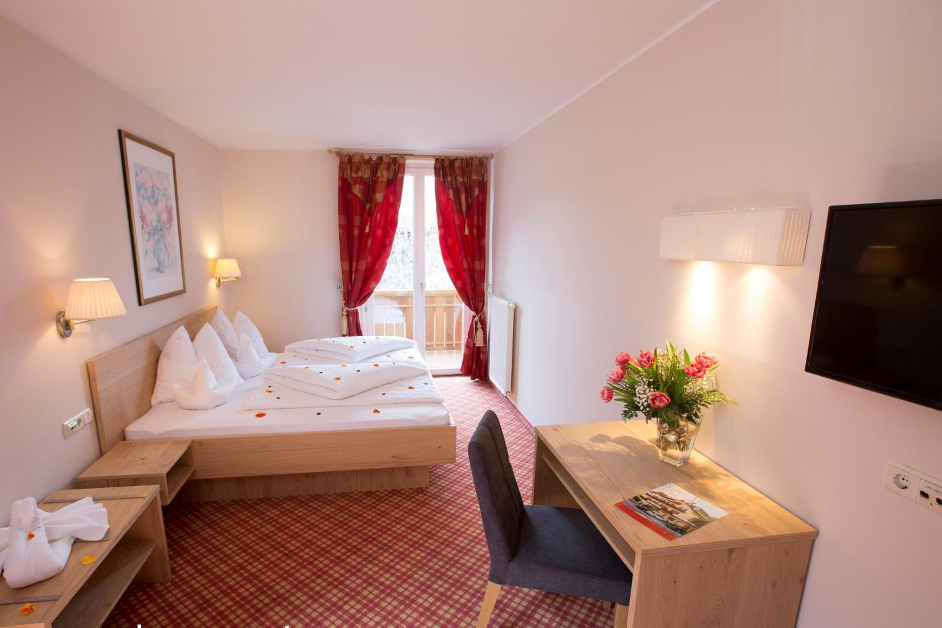 Double or Twin Room photo 3