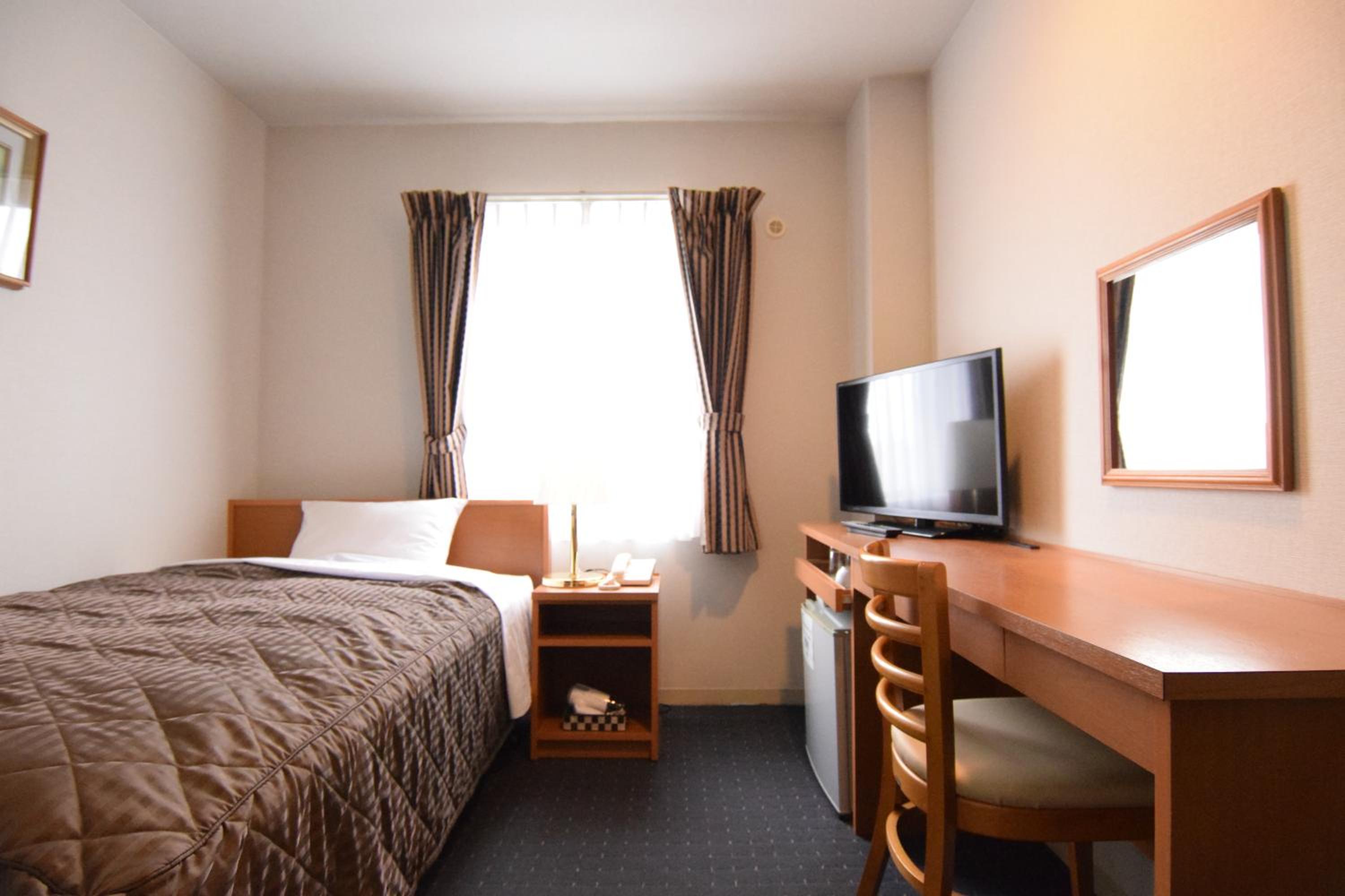 Single Room - Non-Smoking photo 2