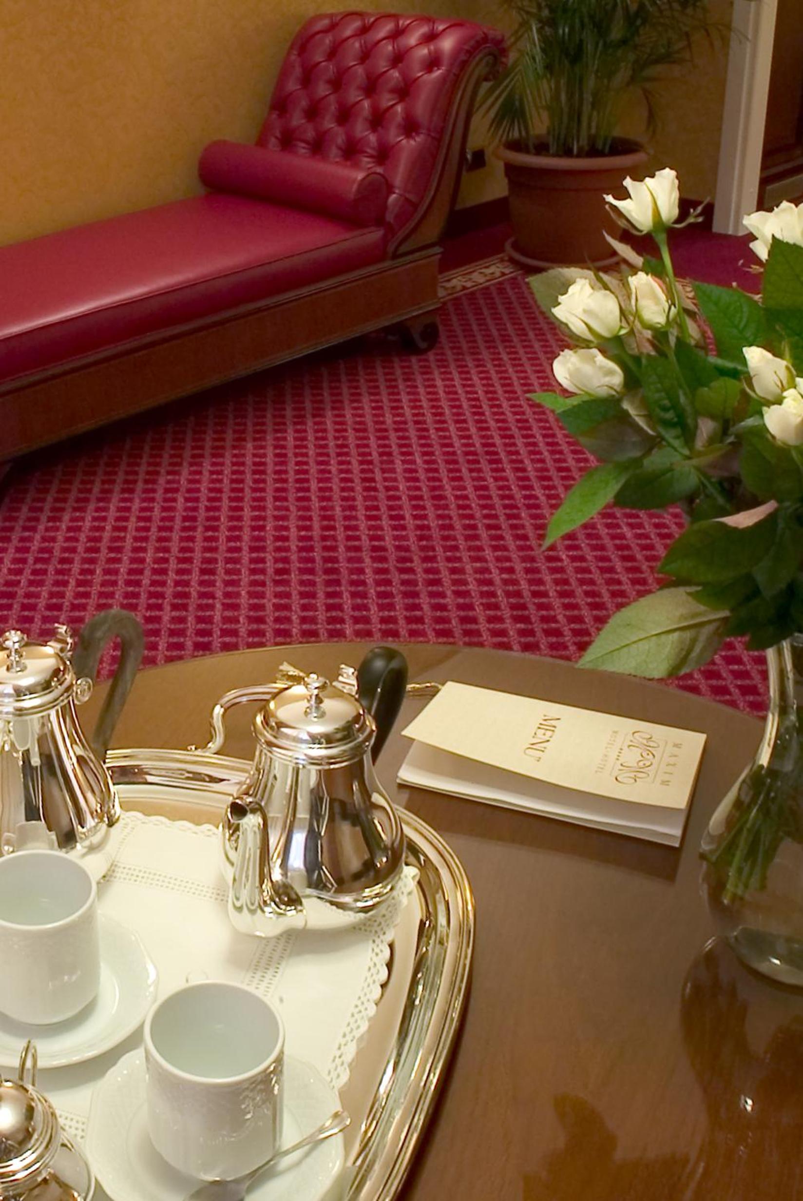 Suite - Photo 2