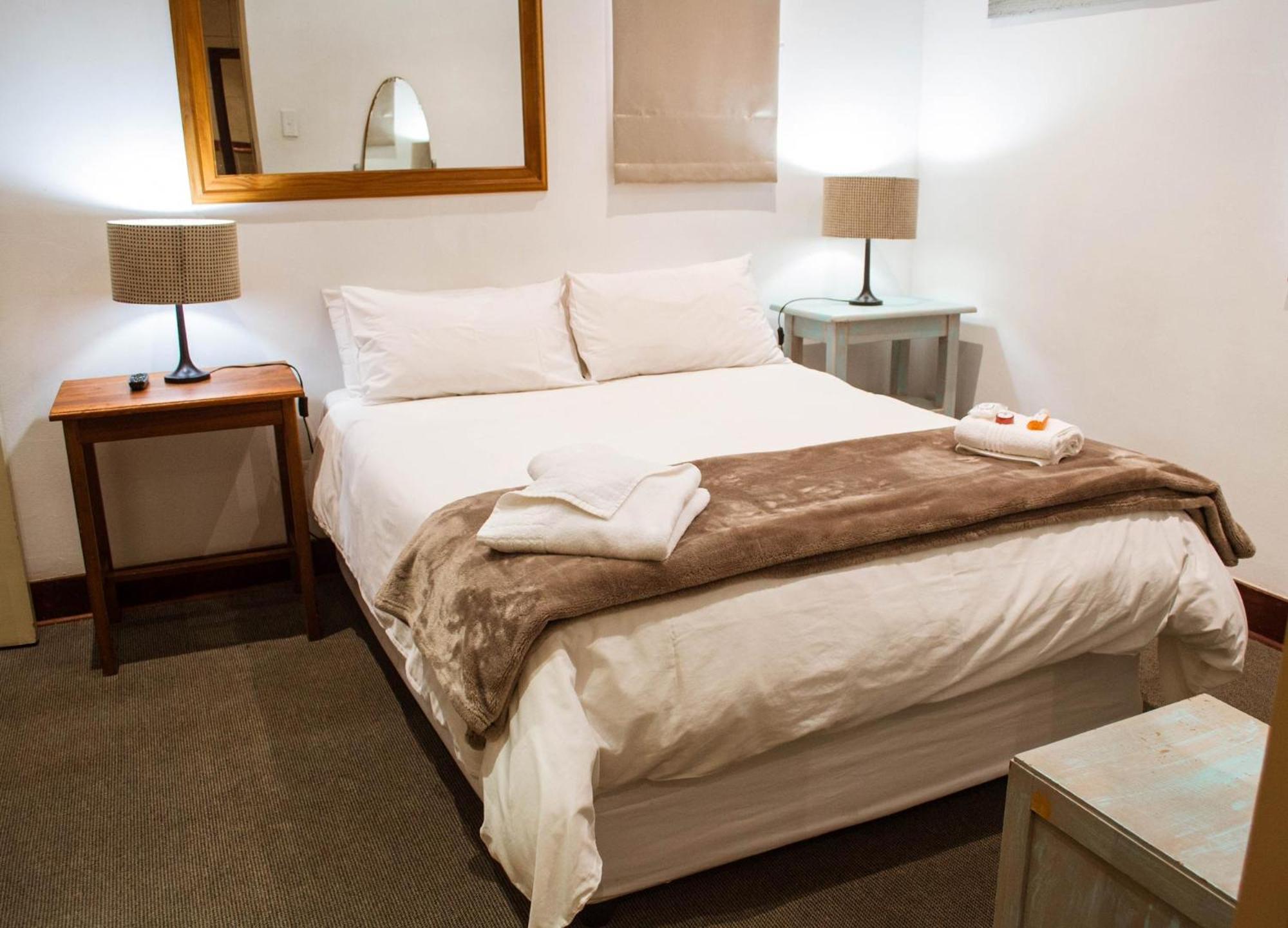 Twin/Double Room photo 3