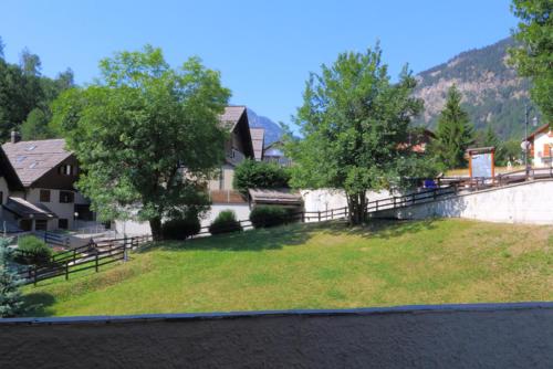 Apartment with Mountain View - Two Split Levels