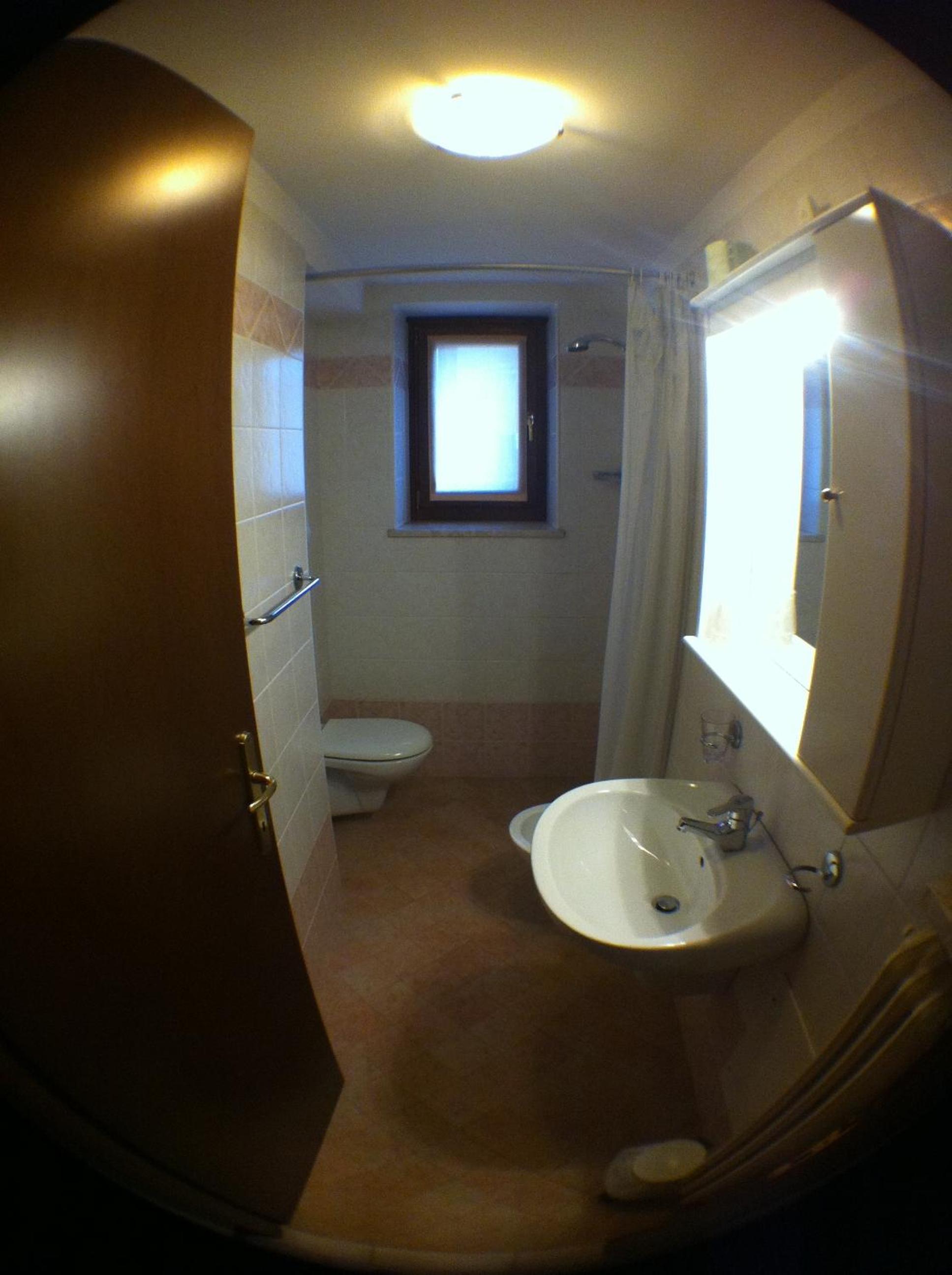 Double Room - Photo 3
