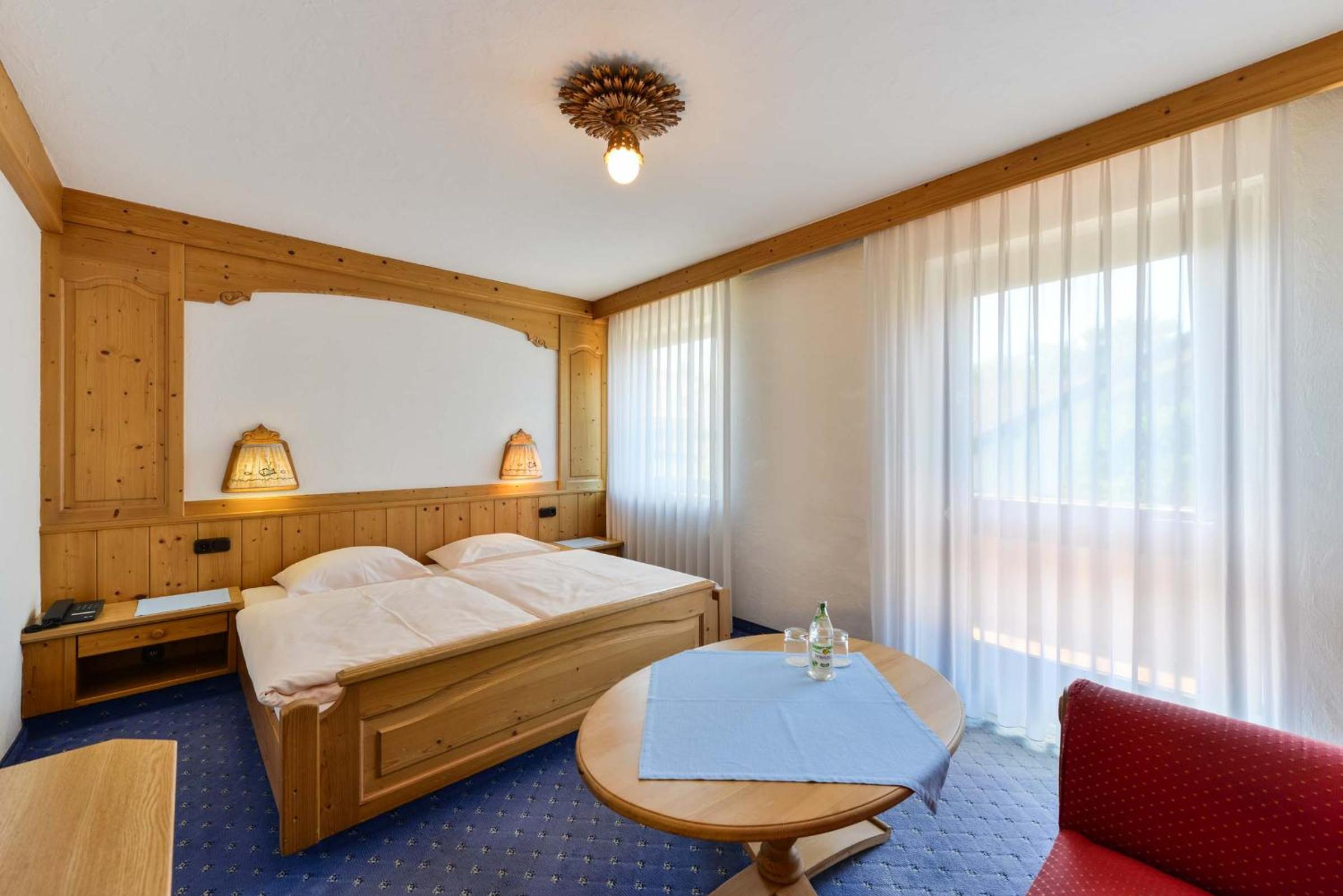 Standard Double Room - Photo 3
