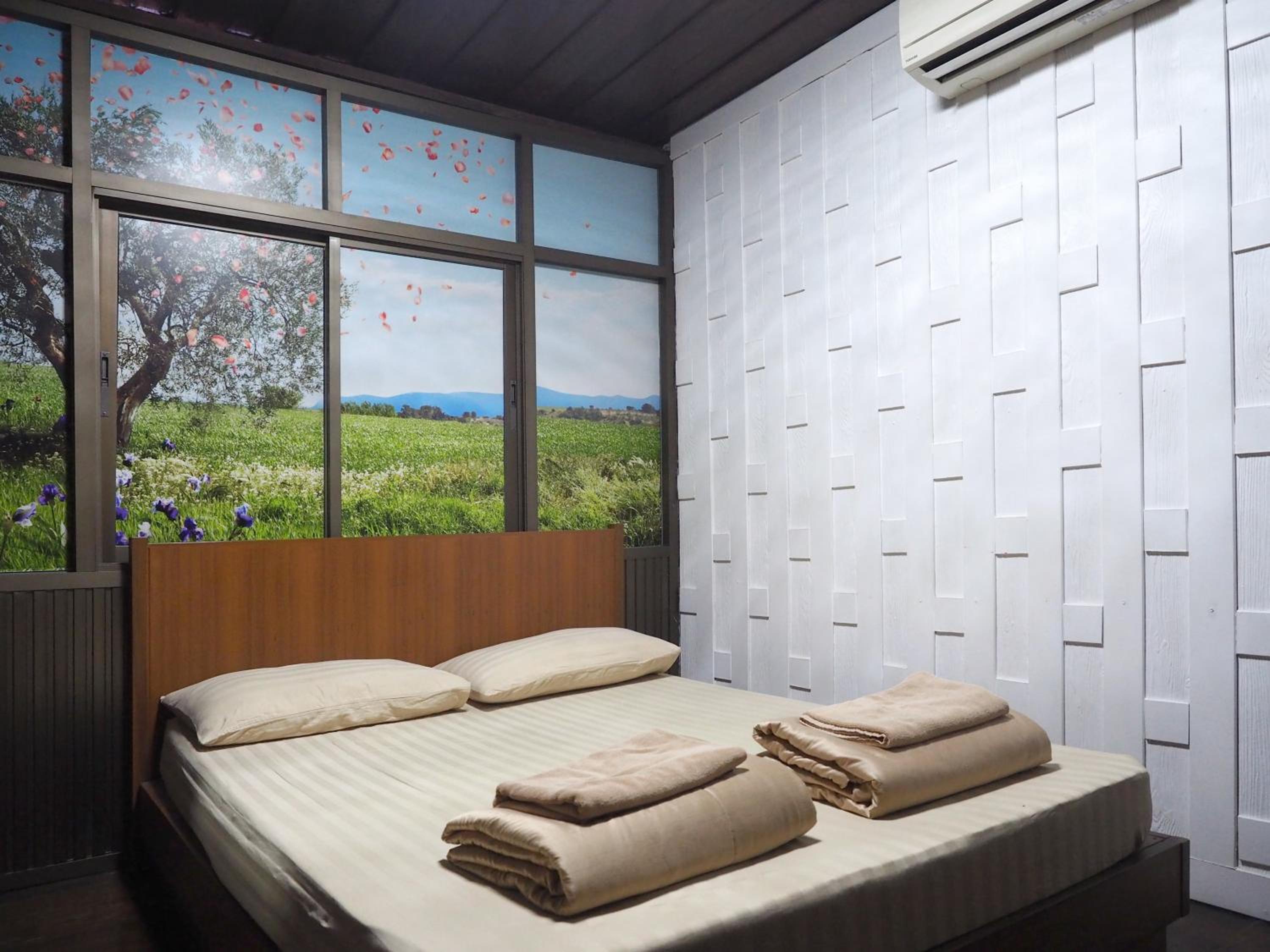 Standard Double Room with Shared Bathroom