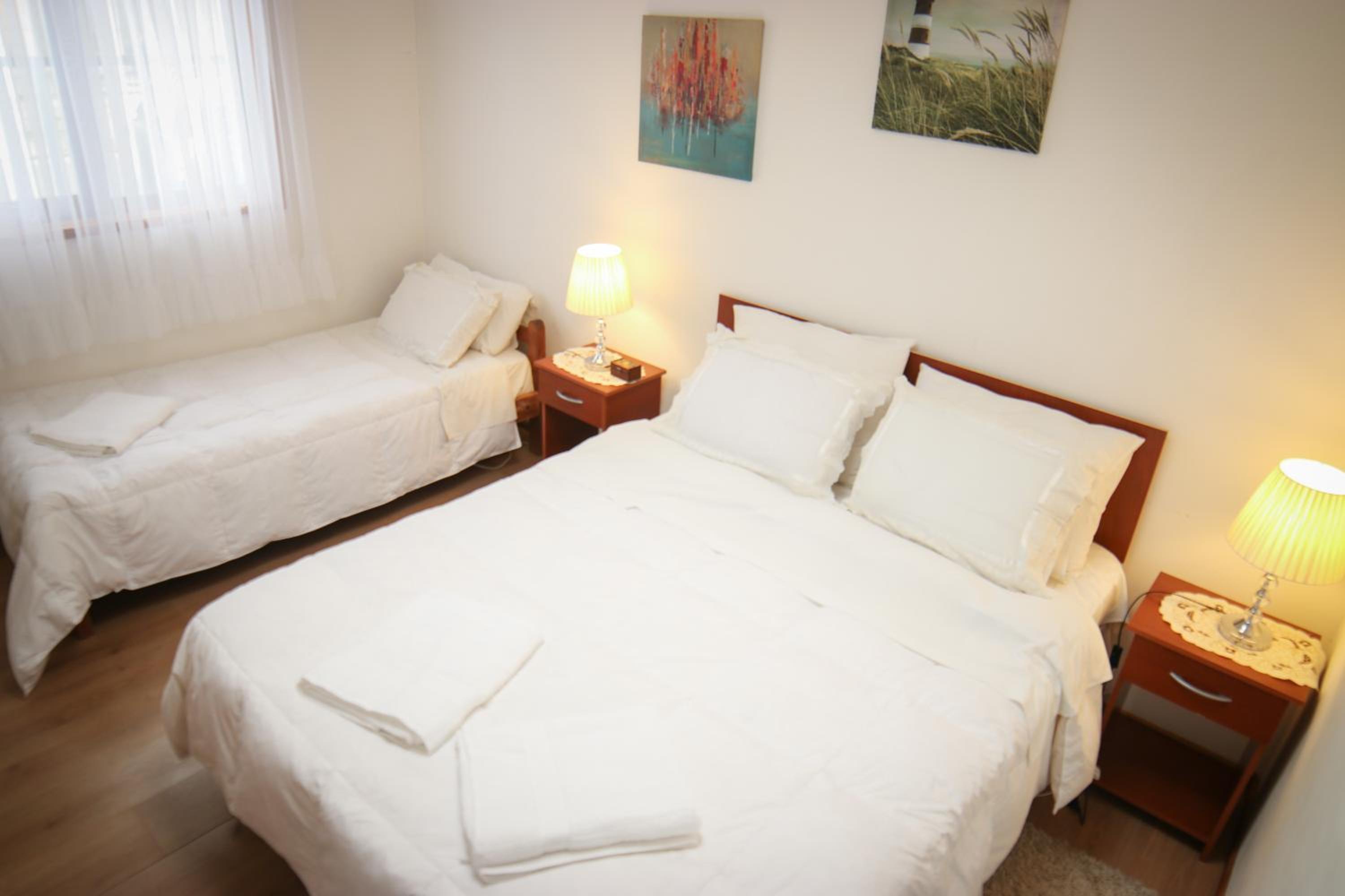 One-Bedroom Apartment photo 1