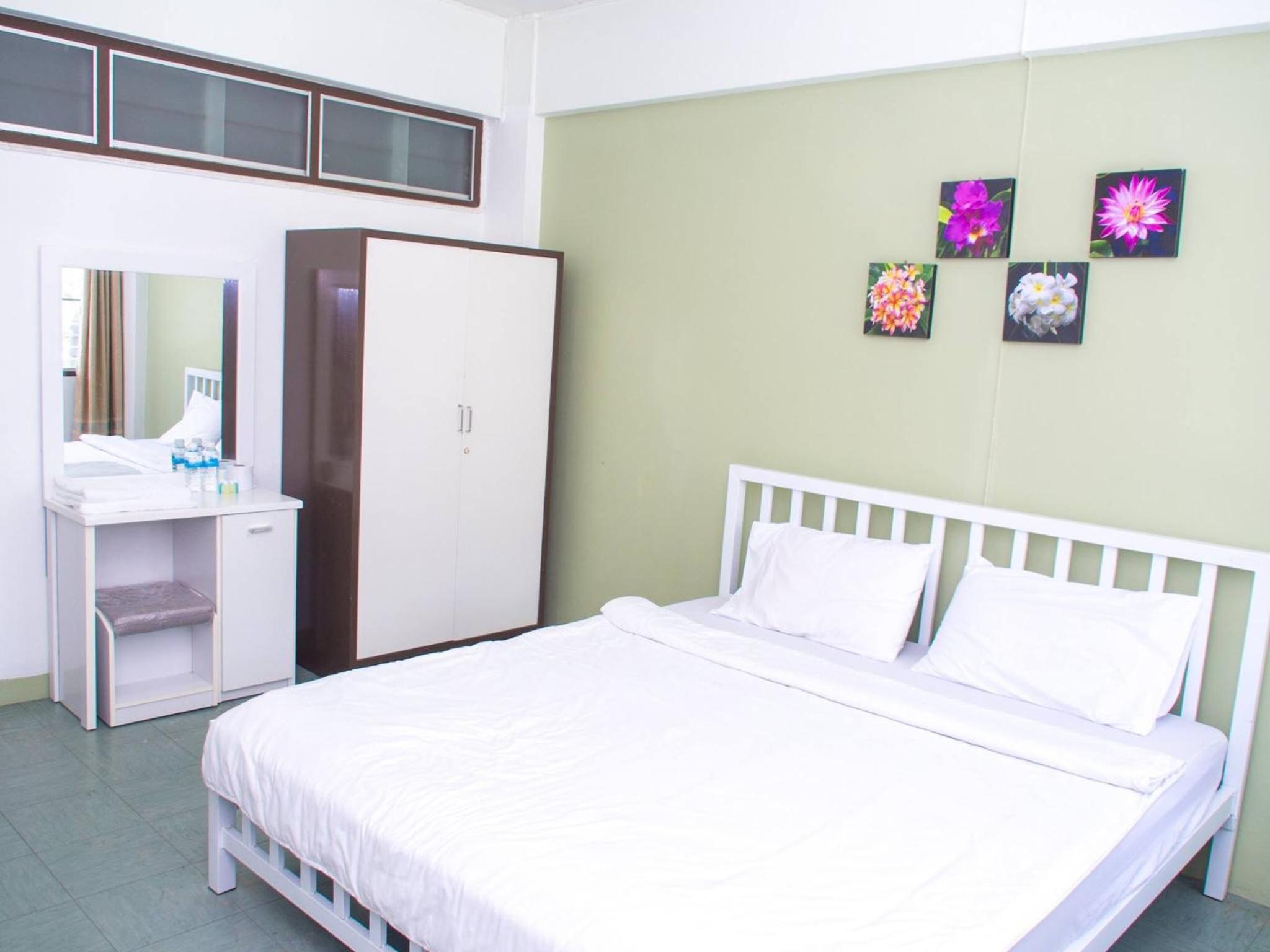 Standard Double or Twin Room photo 1