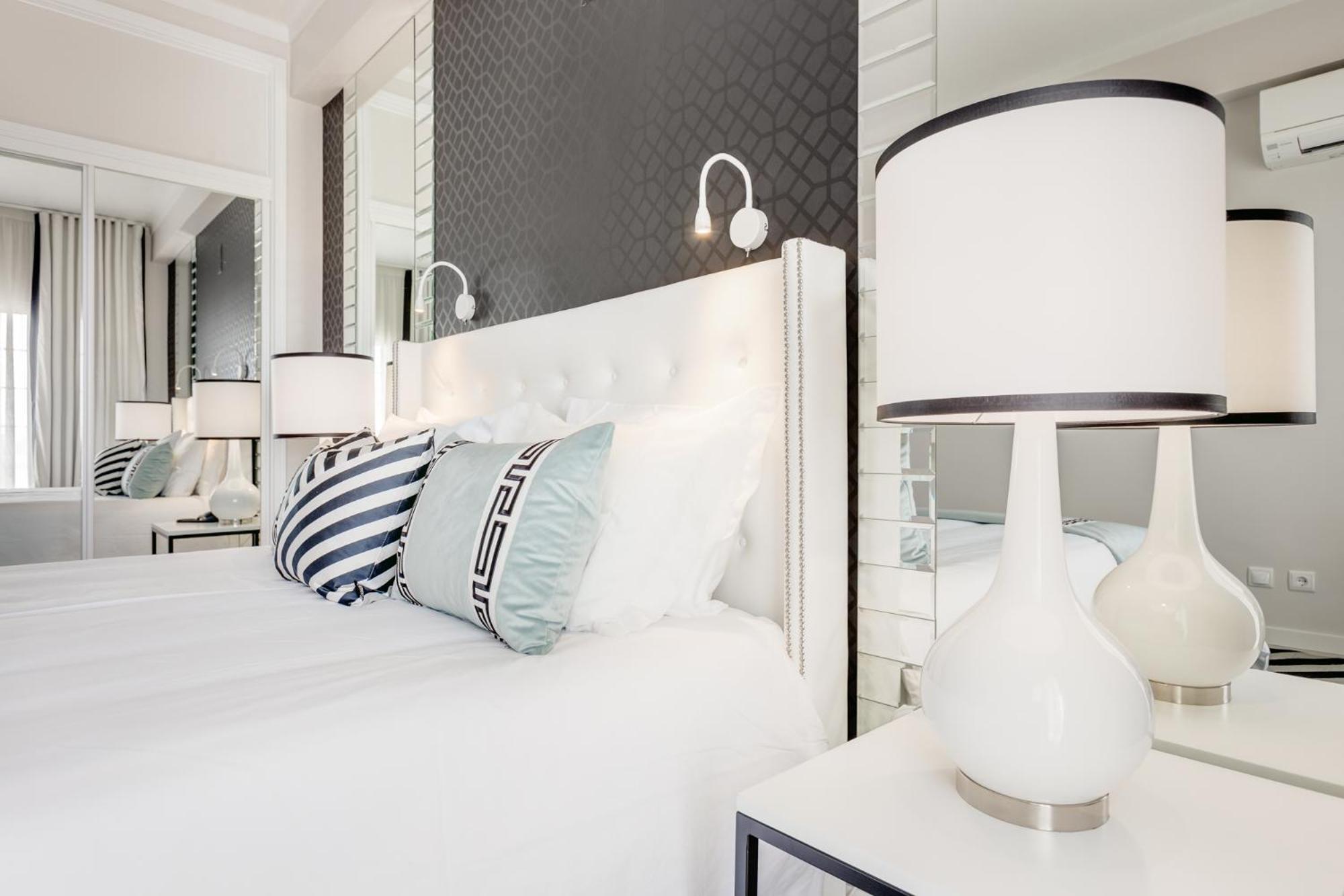 Double or Twin Room - Photo 7