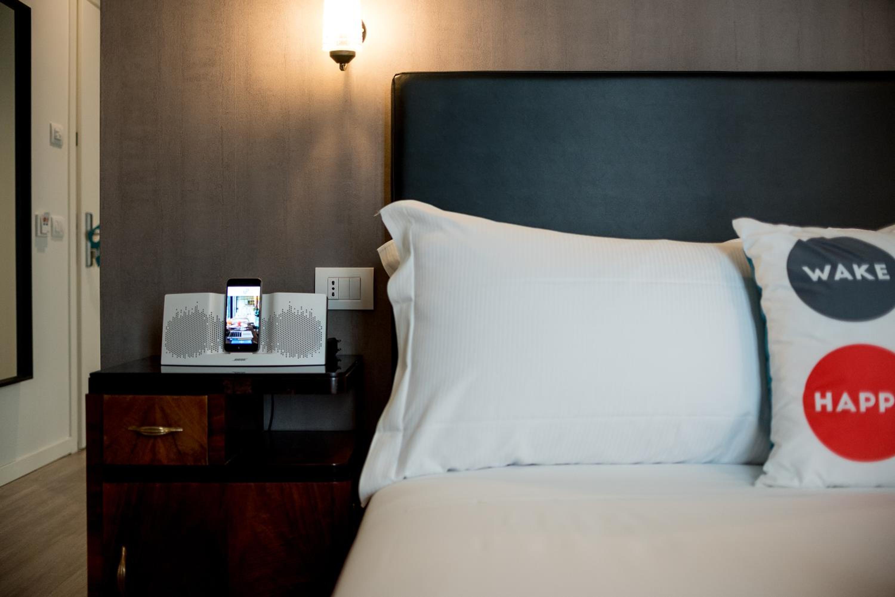 Junior Suite with Balcony photo 2