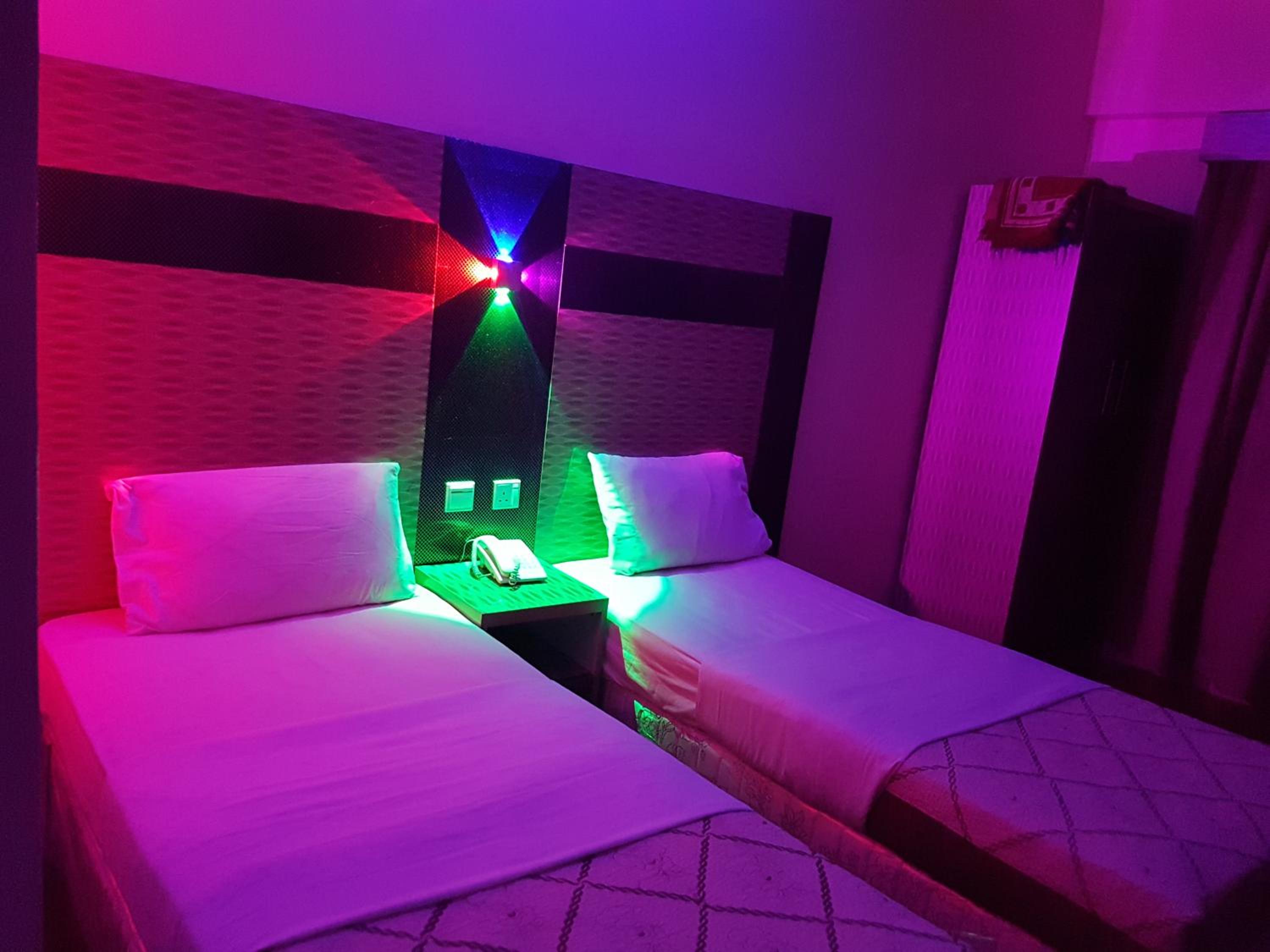 Standard Twin Room photo 3