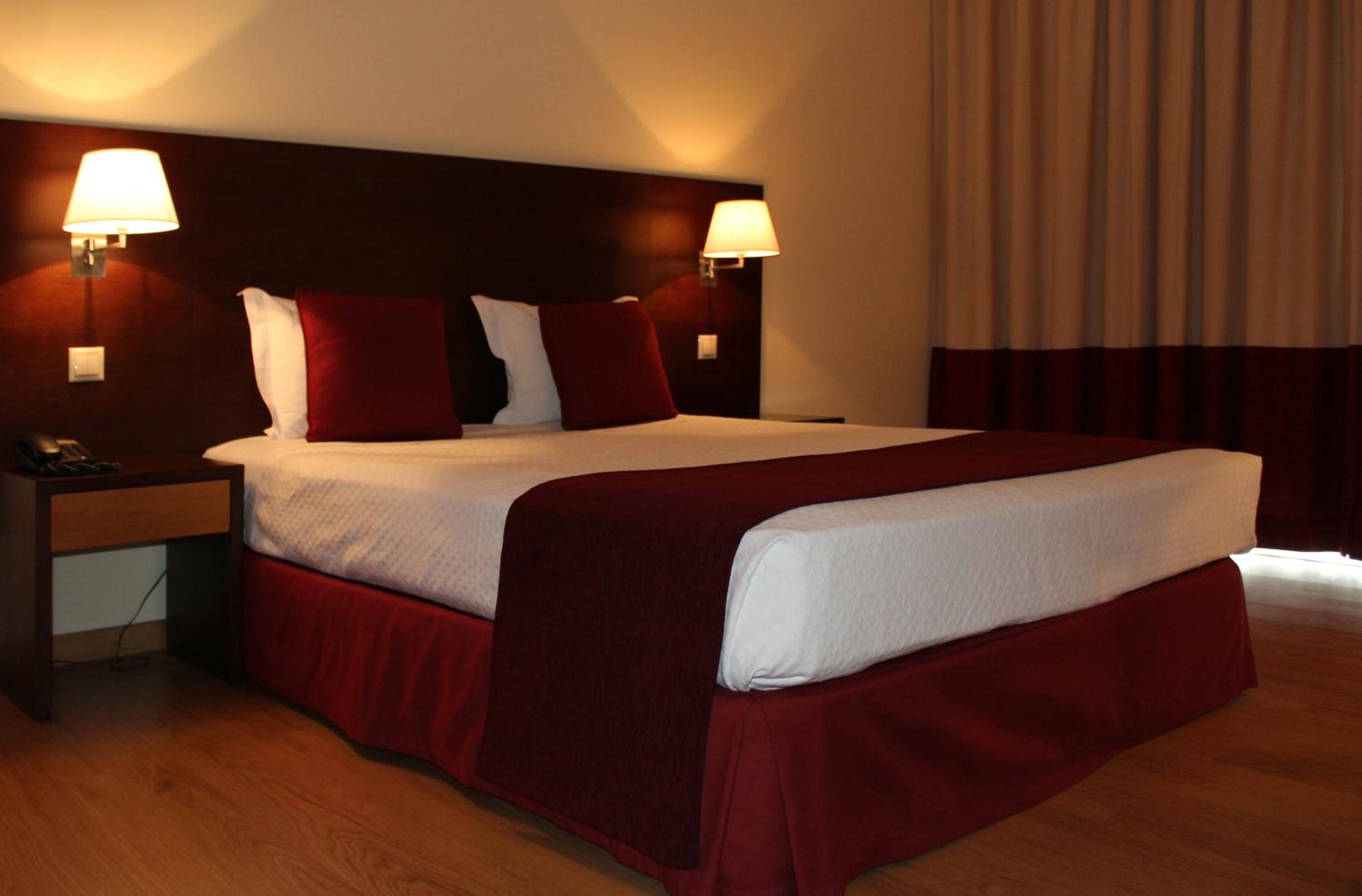 Double or Twin Room - Photo 5