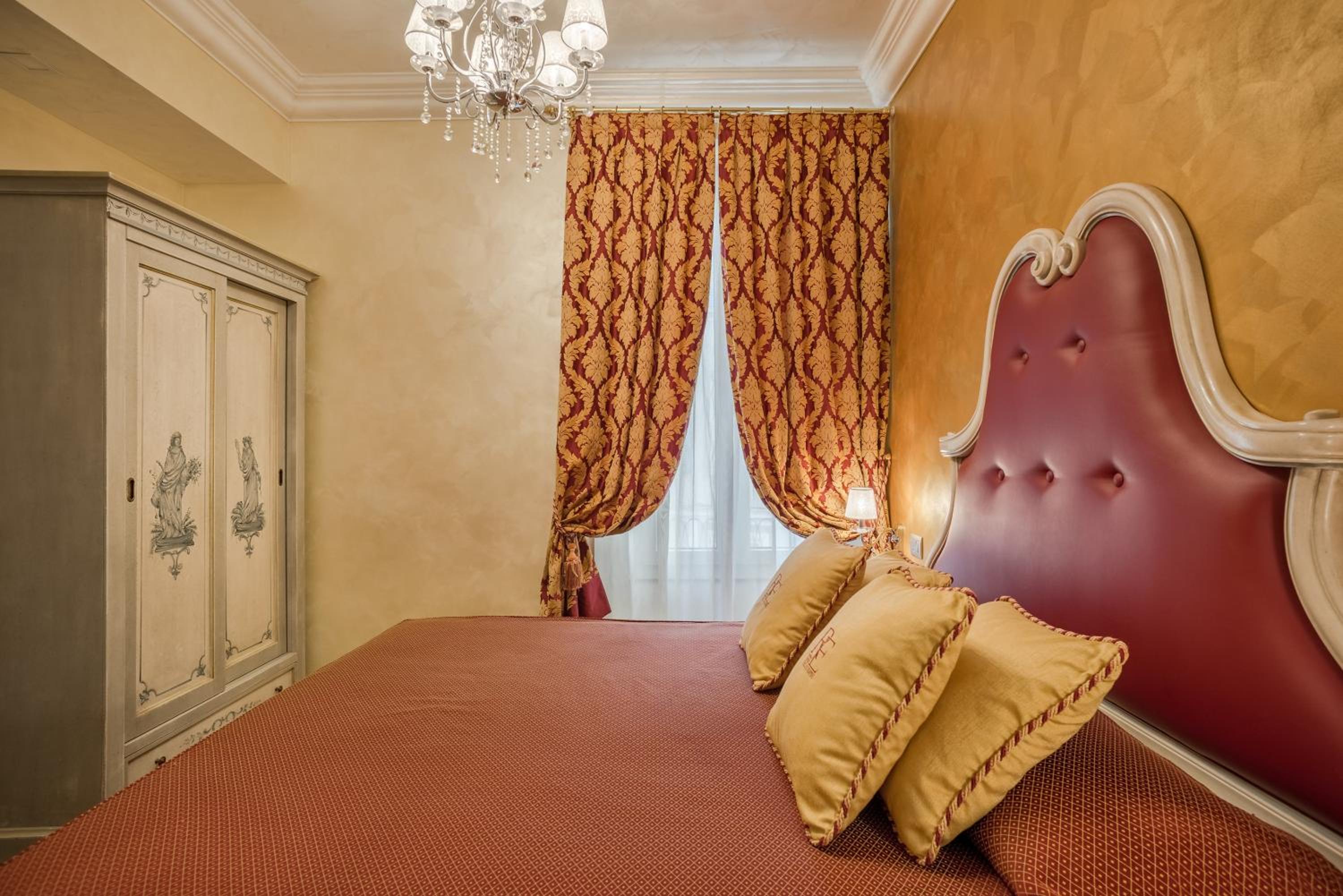 Economy Double Room photo 1