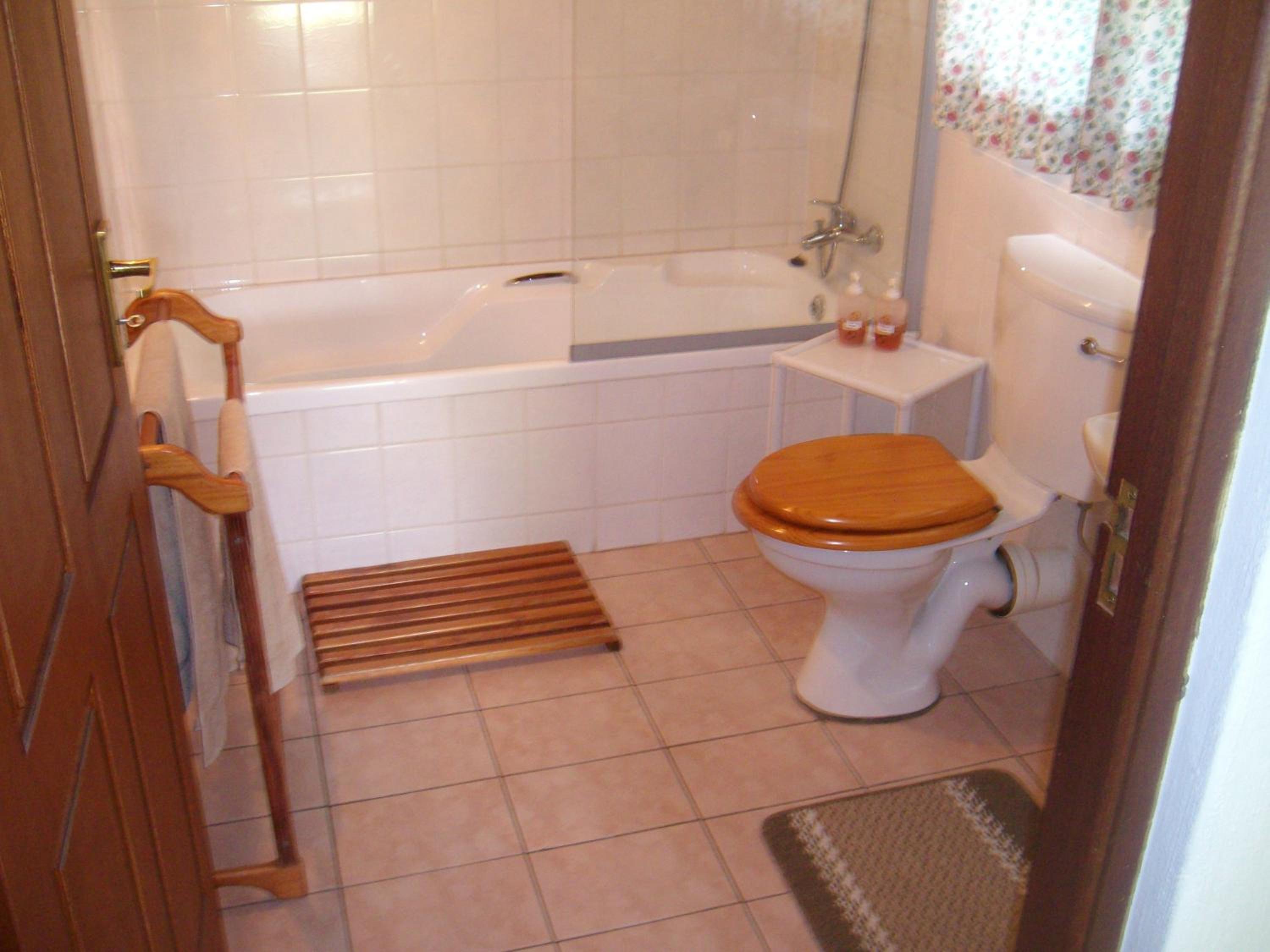 Standard Double or Twin Room photo 2