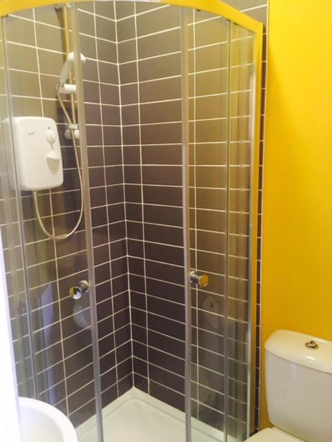 Single Room with Private Bathroom photo 2