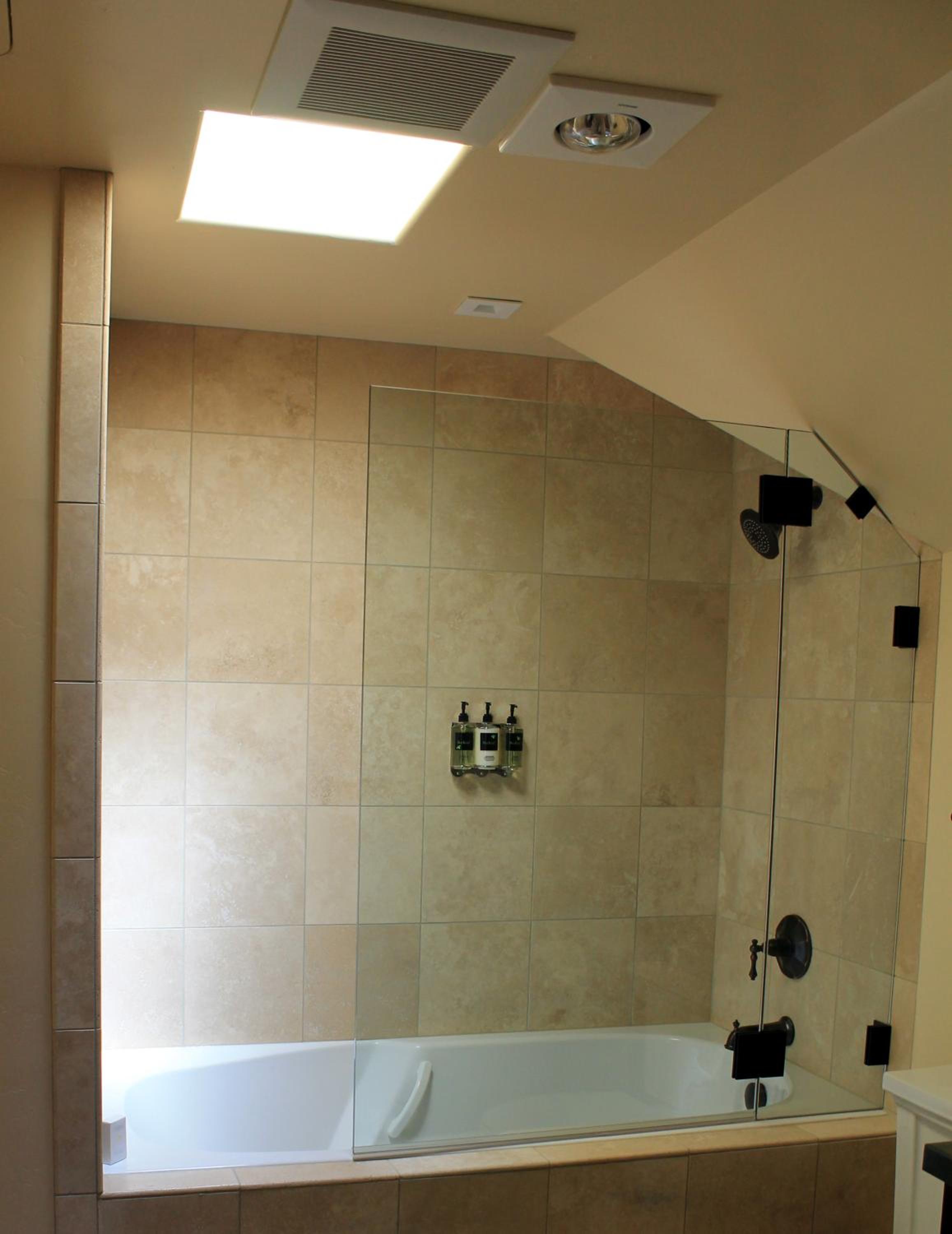 Vintners King + Spa - Photo 7