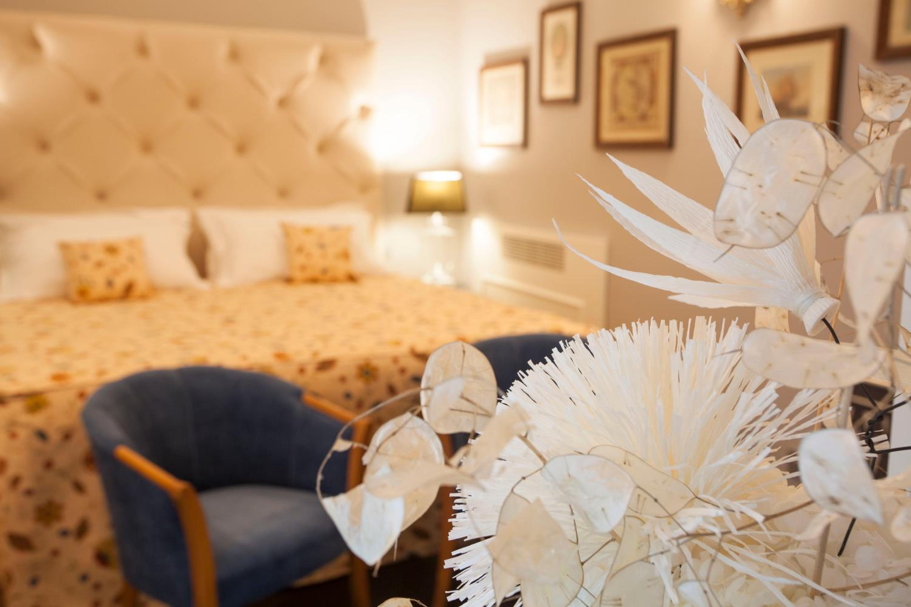 Standard Double Room - Photo 5