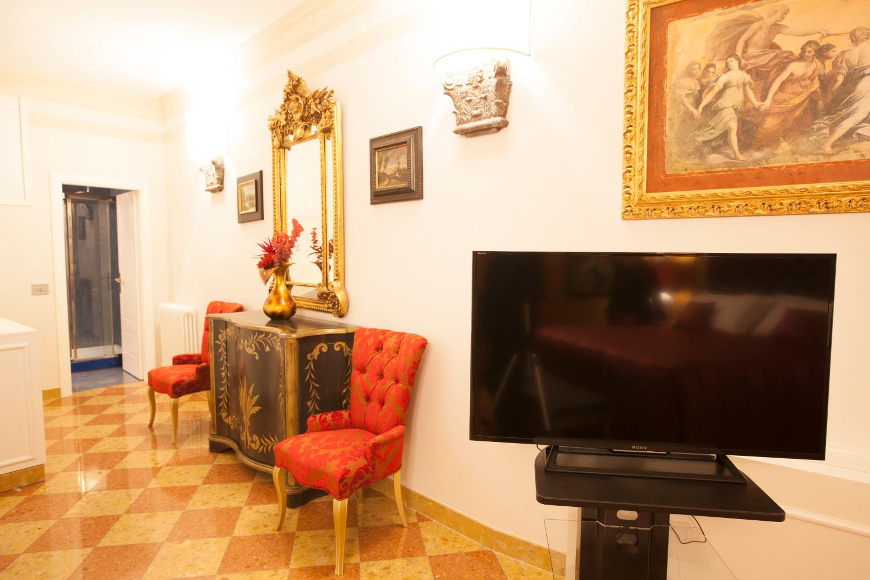 Deluxe Double Room - Photo 6
